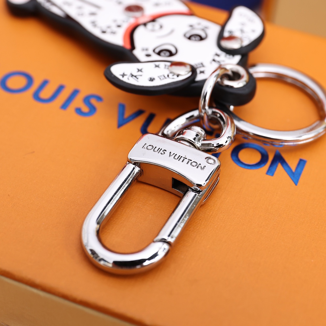Louis Vuitton  LV Dalmata Key Holder & Bag Charm    M00746 - DopestKickz