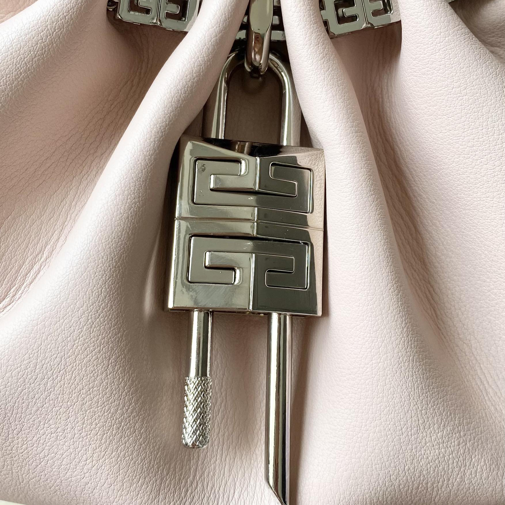 Givenchy Small Kenny Bag In Smooth Leather - Blossom Pink(32-22-17cm) - DopestKickz