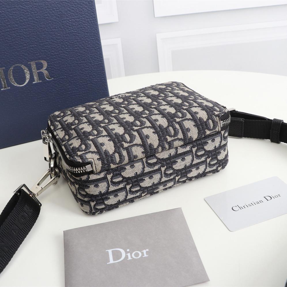 Dior Pouch With Shoulder Strap (17-12.5-5cm) - DopestKickz