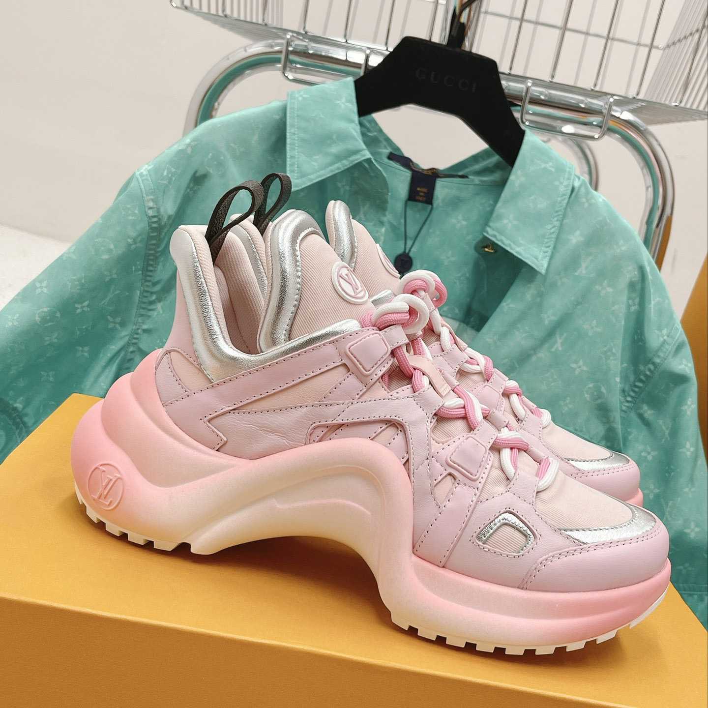 Louis Vuitton LV Archlight Sneaker       1AACM2 - DopestKickz