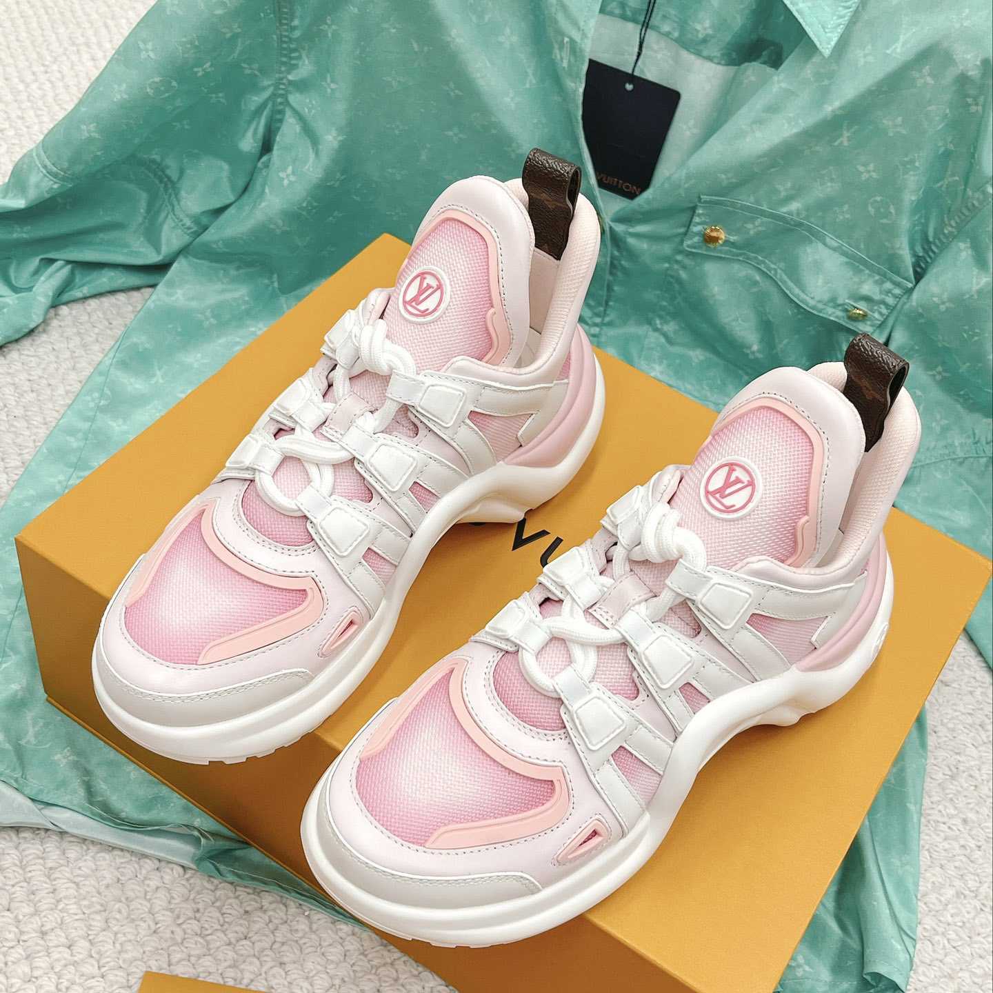 Louis Vuitton LV Archlight Sneaker      - DopestKickz