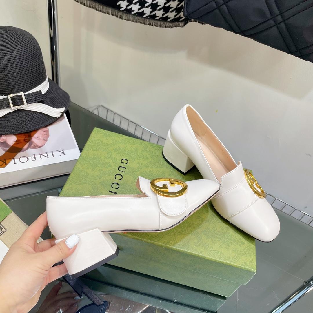 Gucci Blonde Women's Mid-heel Pump - DopestKickz