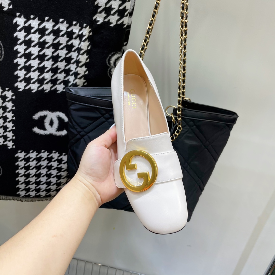 Gucci Blonde Women's Mid-heel Pump - DopestKickz