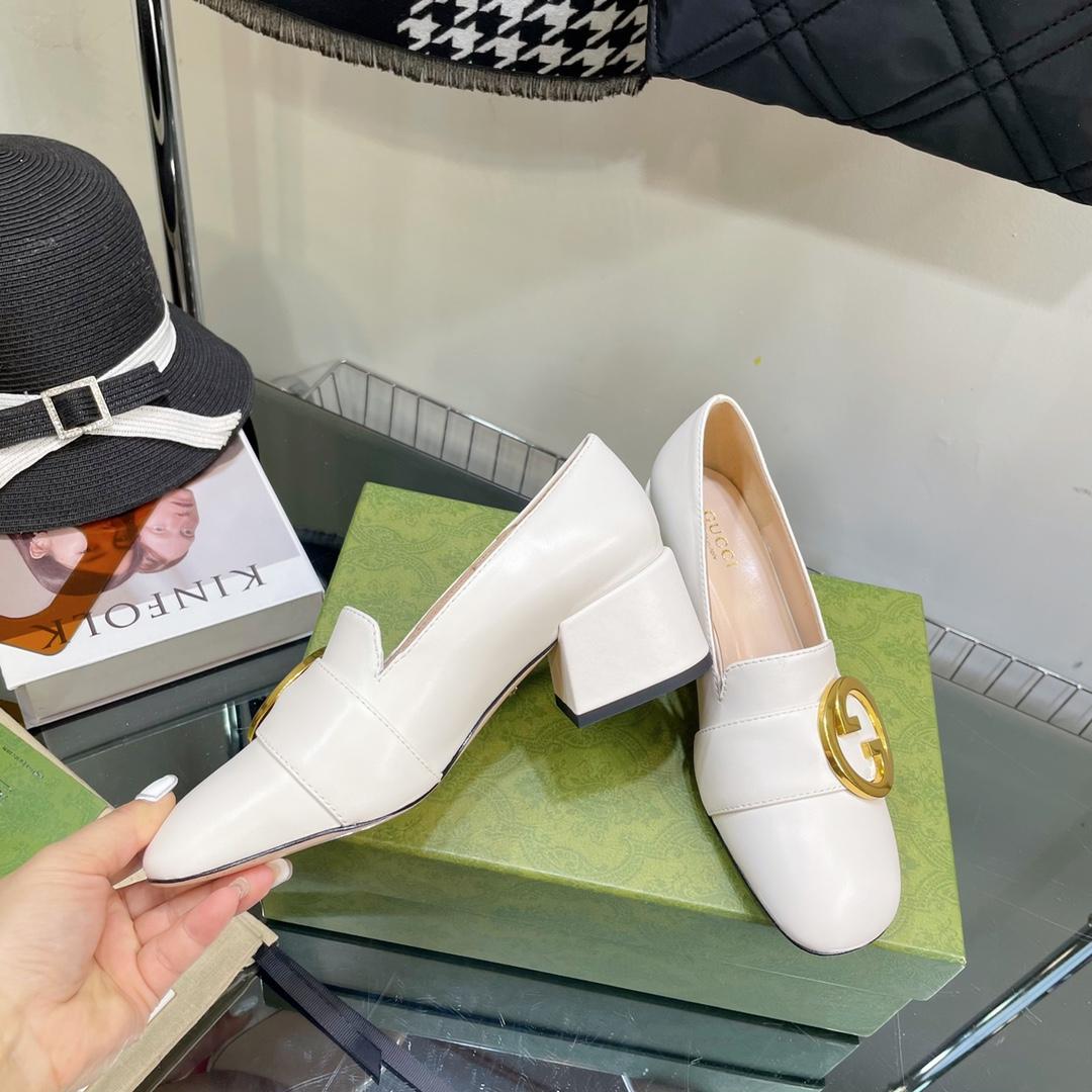 Gucci Blonde Women's Mid-heel Pump - DopestKickz