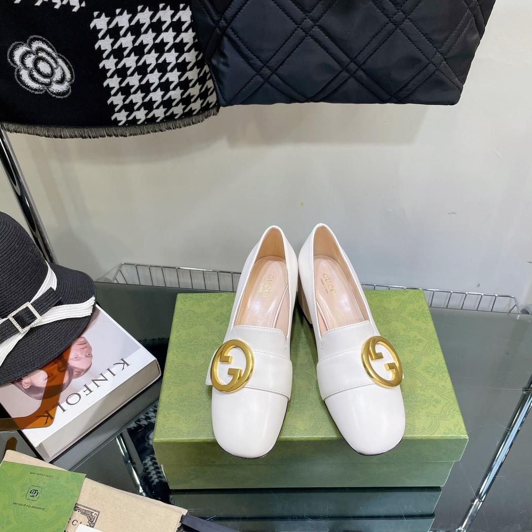 Gucci Blonde Women's Mid-heel Pump - DopestKickz