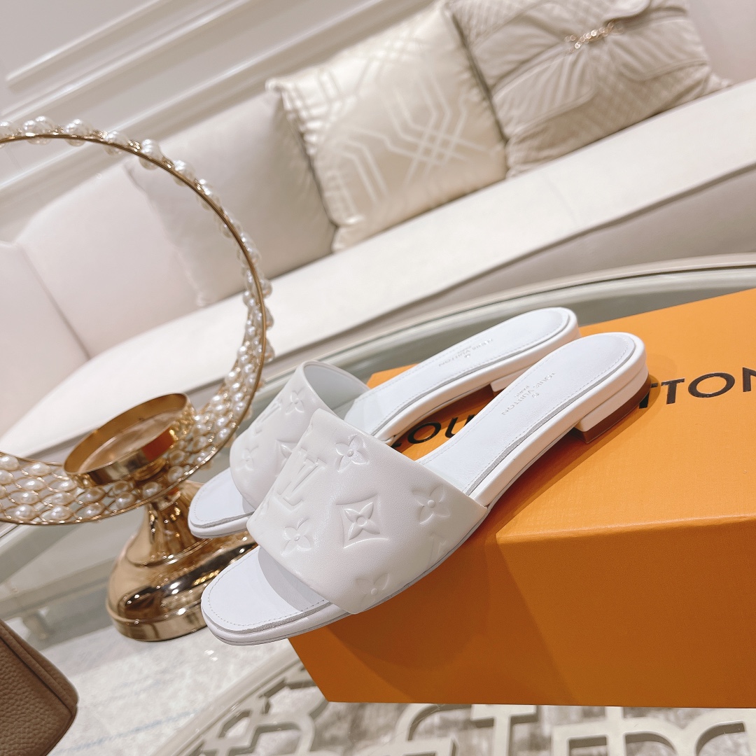 Louis Vuitton Revival Flat Mule     1A9P3T - DopestKickz