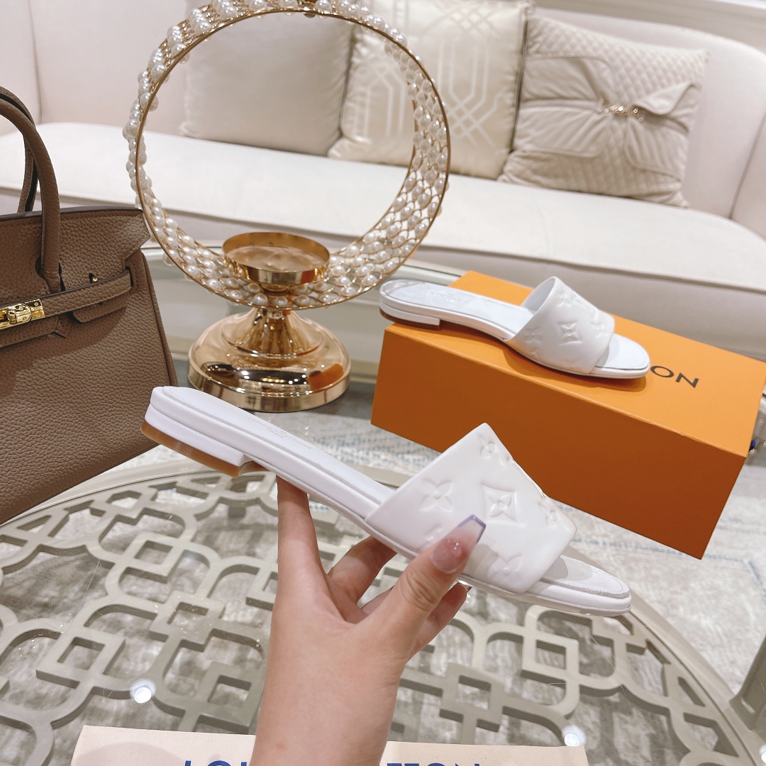 Louis Vuitton Revival Flat Mule     1A9P3T - DopestKickz