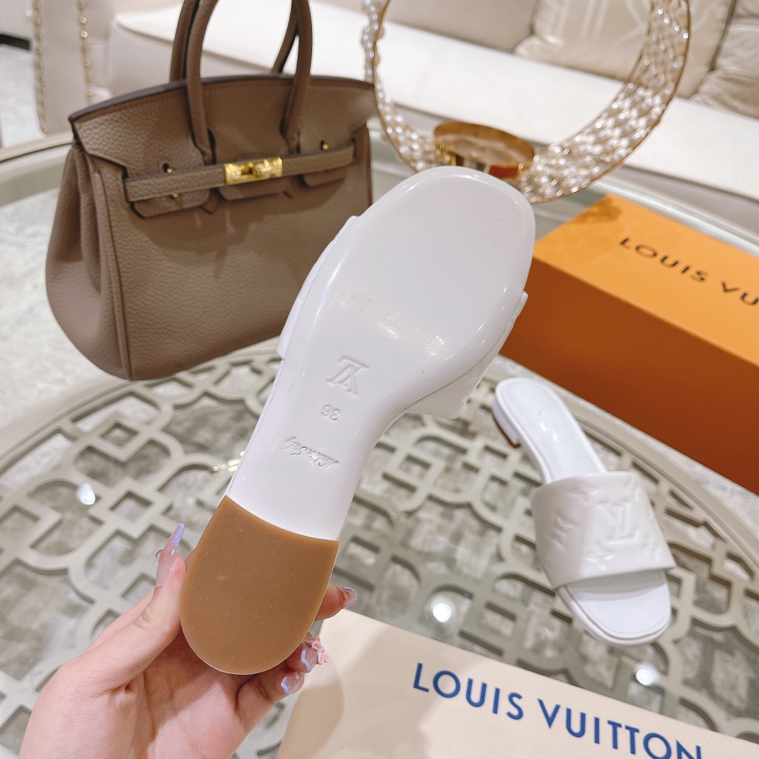 Louis Vuitton Revival Flat Mule     1A9P3T - DopestKickz