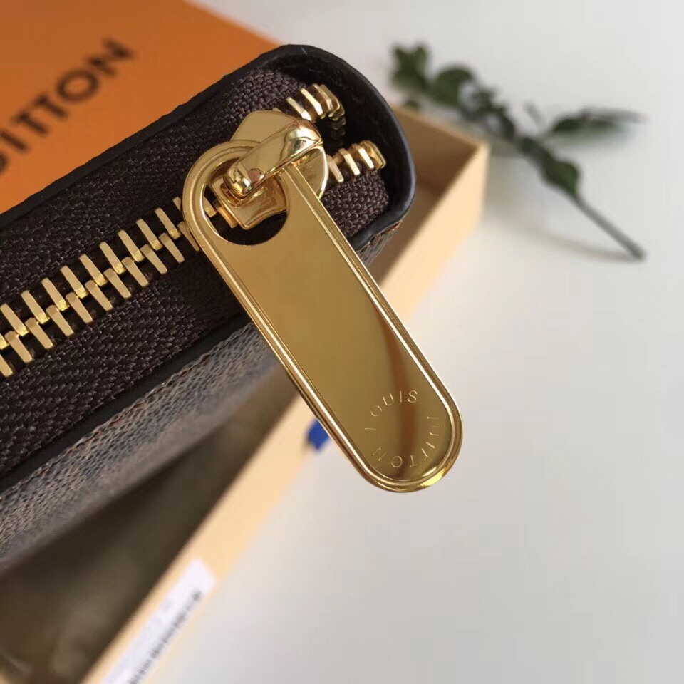 Louis Vuitton Zippy Wallet Vertical (19-10-1cm)     N60015 - DopestKickz