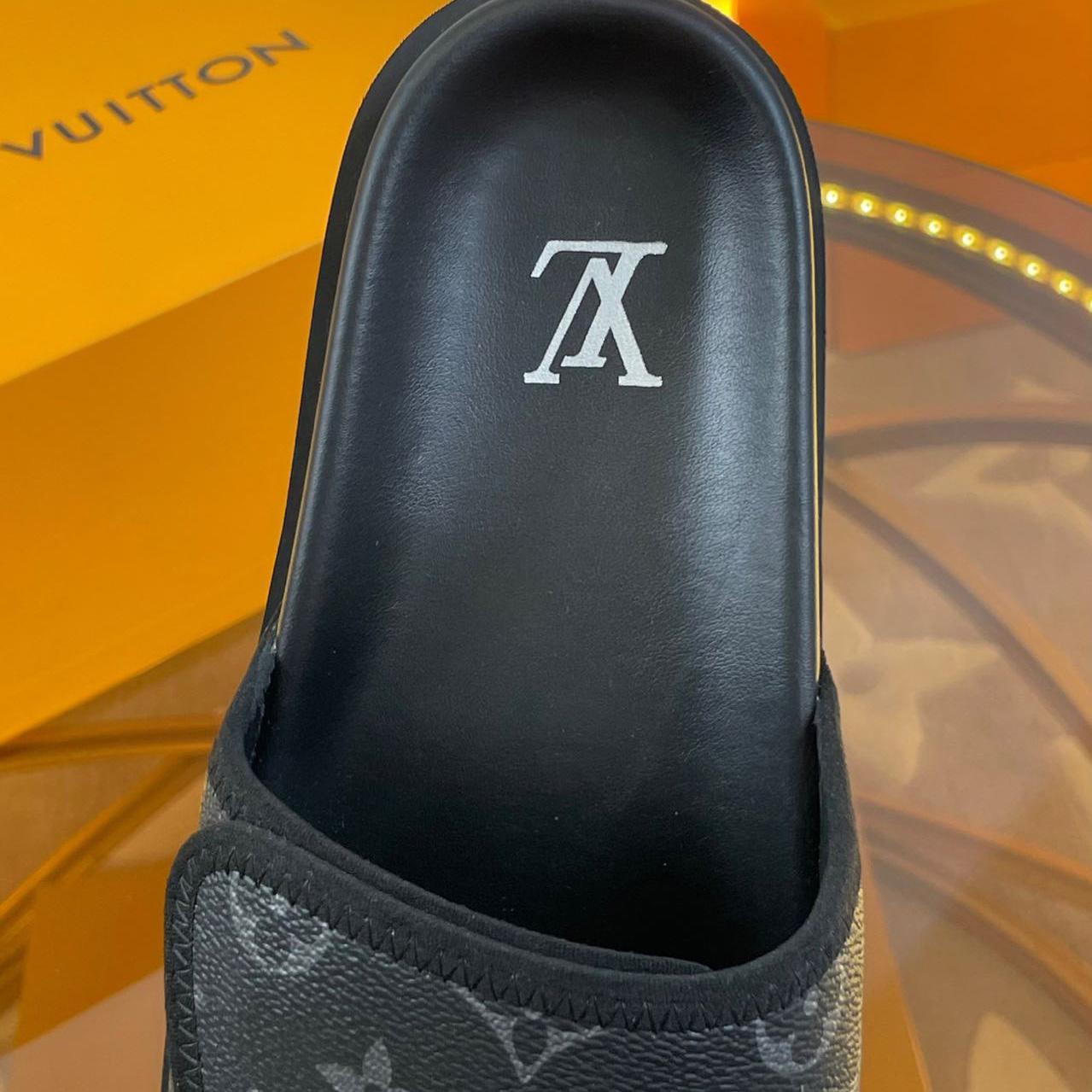 Louis Vuitton Miami Mule         1A9Z60 - DopestKickz