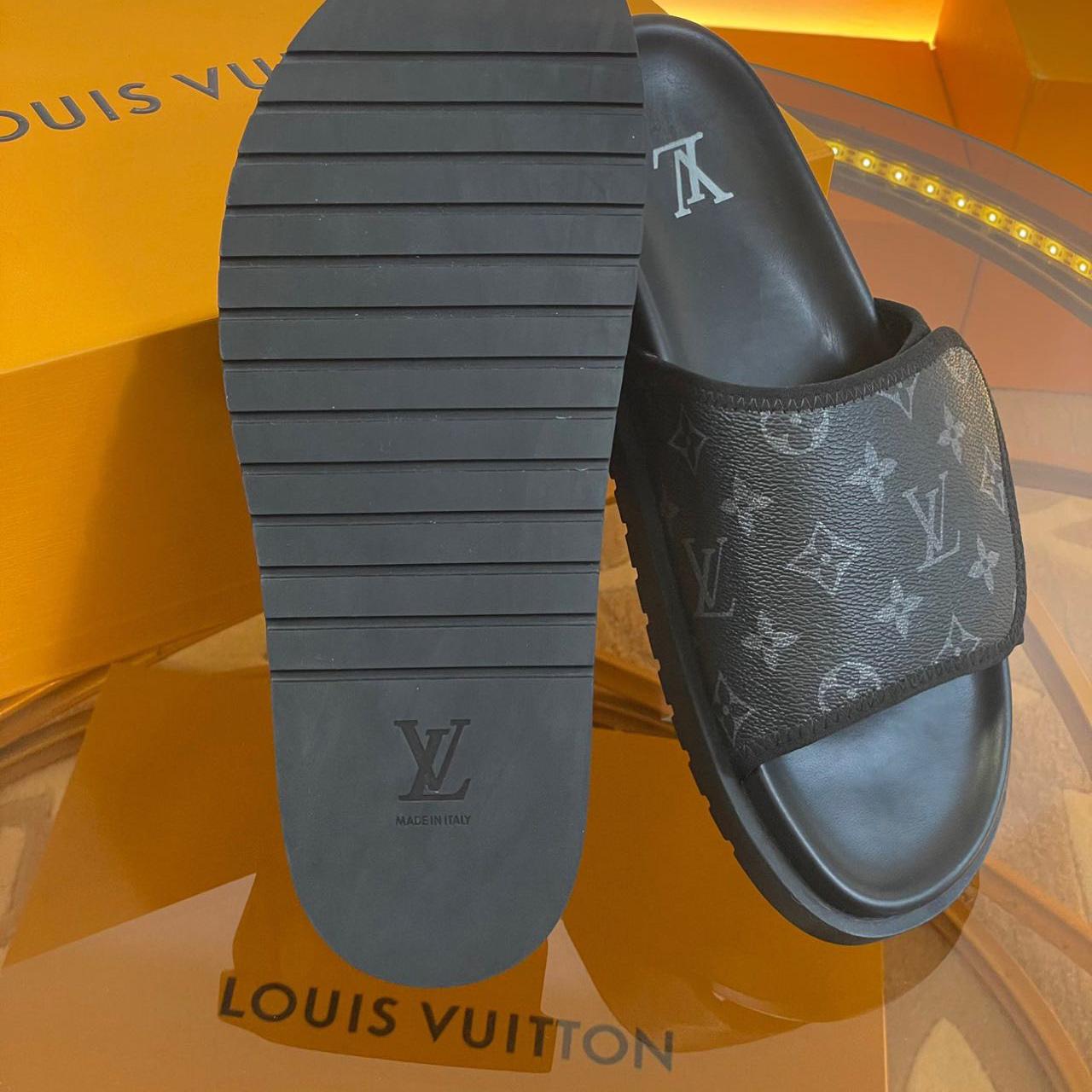Louis Vuitton Miami Mule         1A9Z60 - DopestKickz