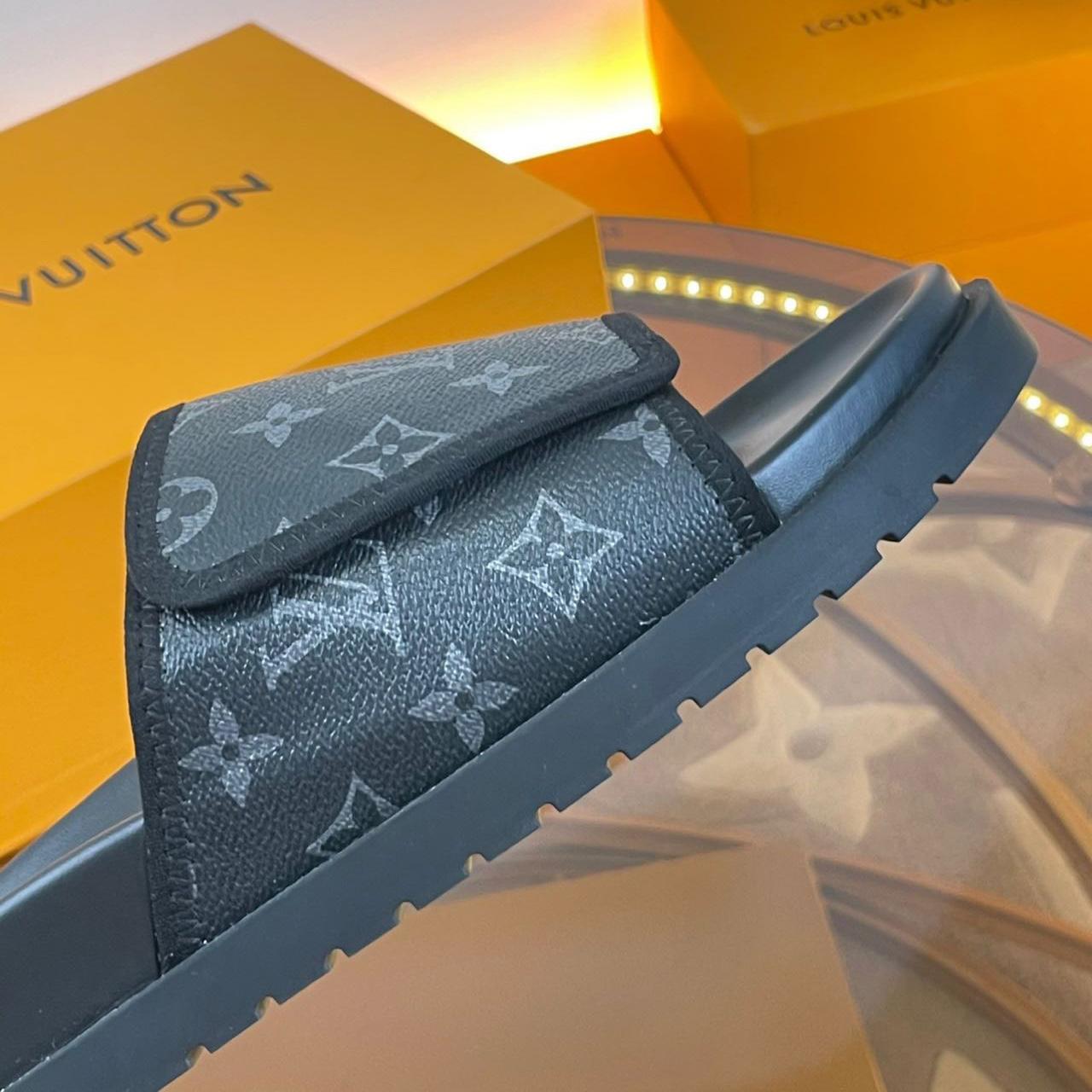 Louis Vuitton Miami Mule         1A9Z60 - DopestKickz