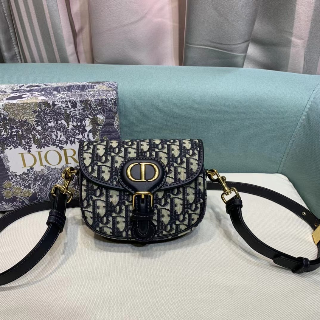 Dior Bobby Mini Bag (18-14-4cm) - DopestKickz