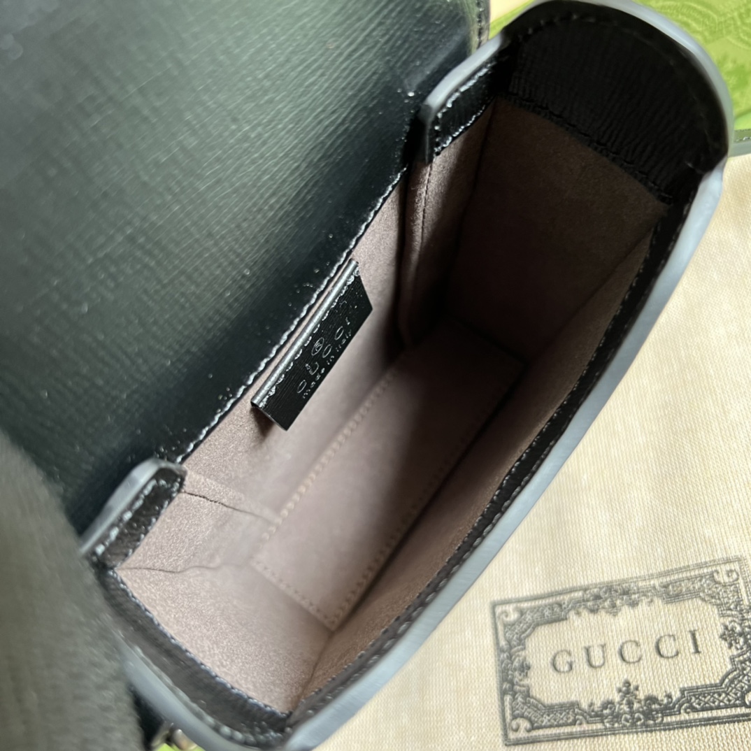 Gucci Black Mini GG Supreme Pouch(11.5-17-4cm) - DopestKickz