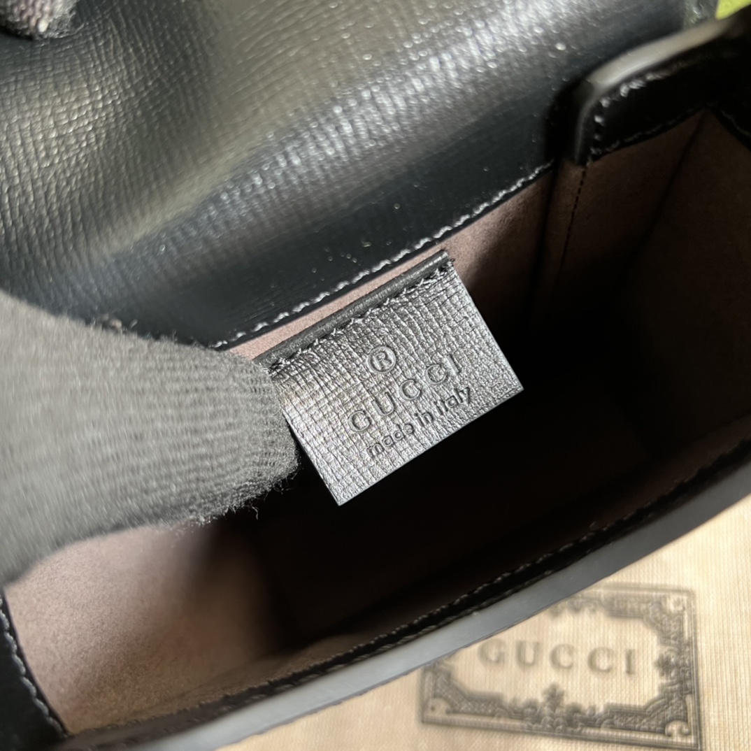 Gucci Black Mini GG Supreme Pouch(11.5-17-4cm) - DopestKickz