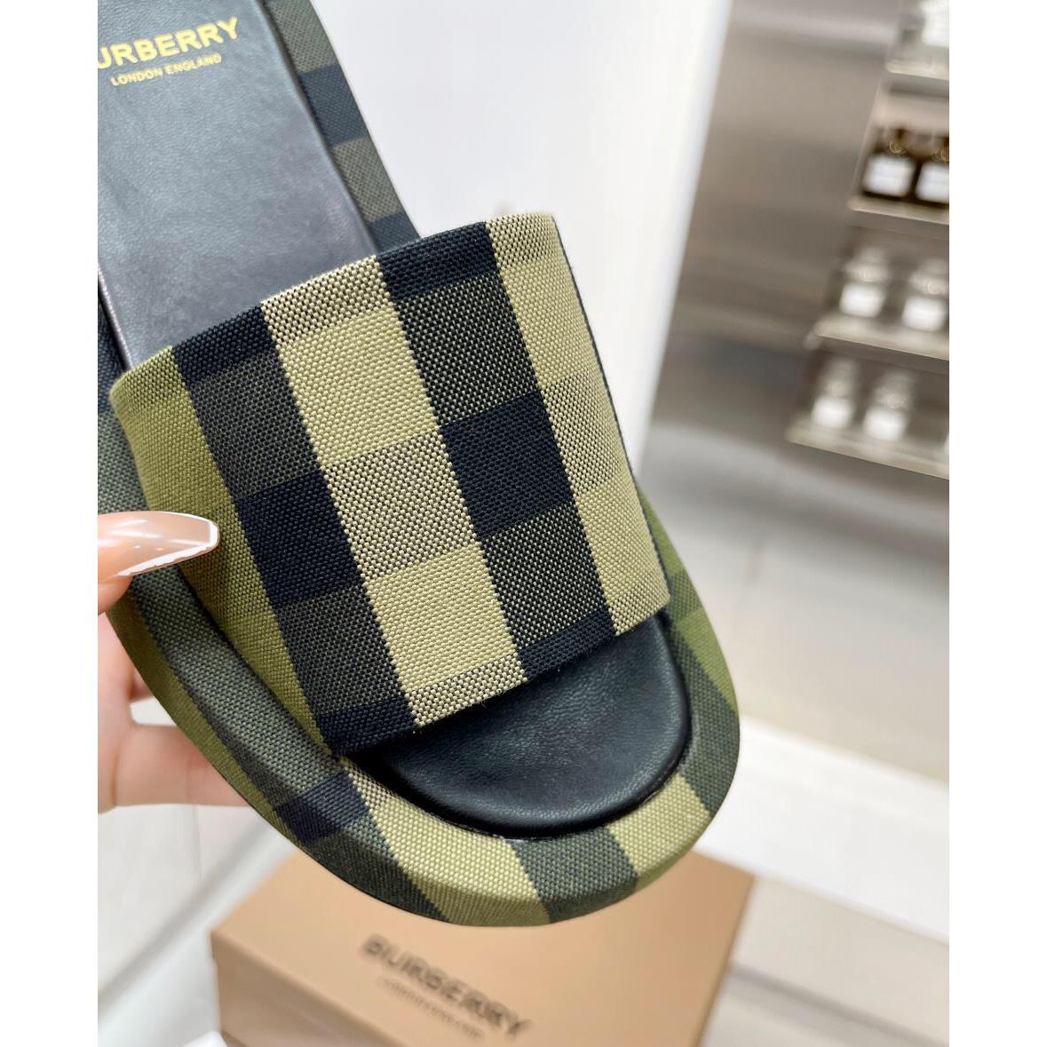 Burberry Check Cotton Slides - DopestKickz
