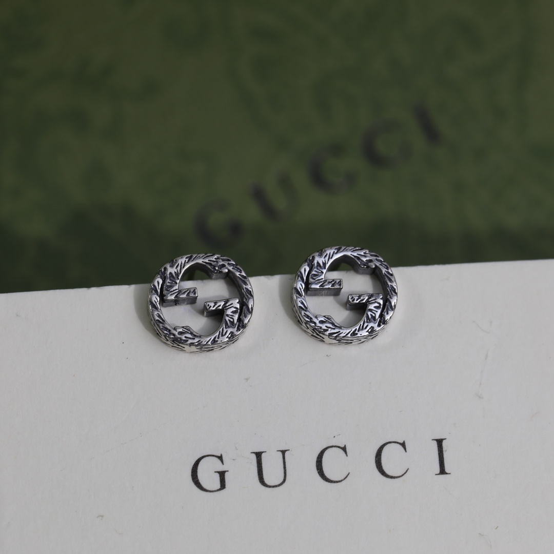 Gucci Interlocking G earrings In Silver - DopestKickz