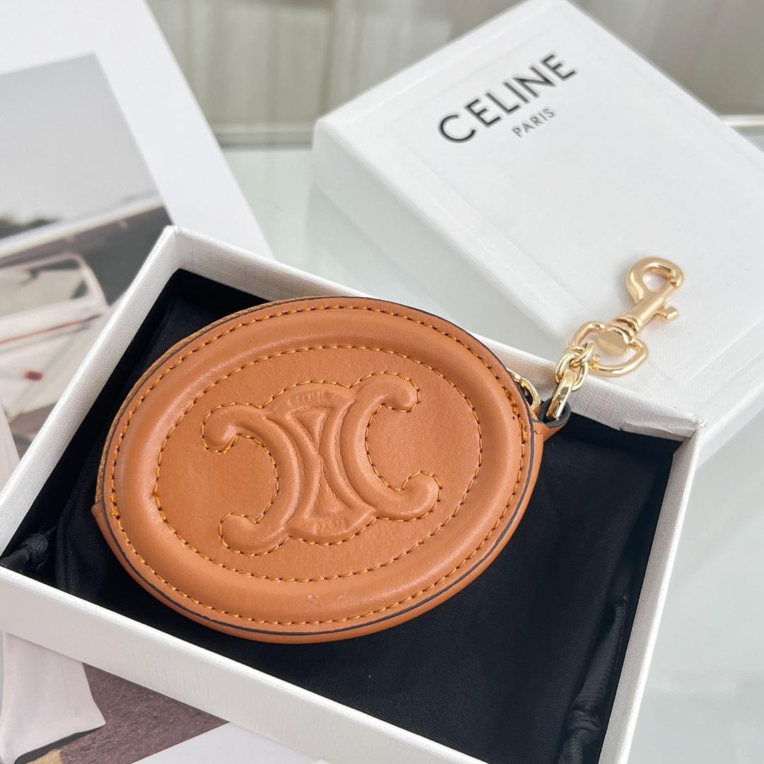 Celine Purse With Hook Cuir Triomphe In Smooth Calfskin  - DopestKickz