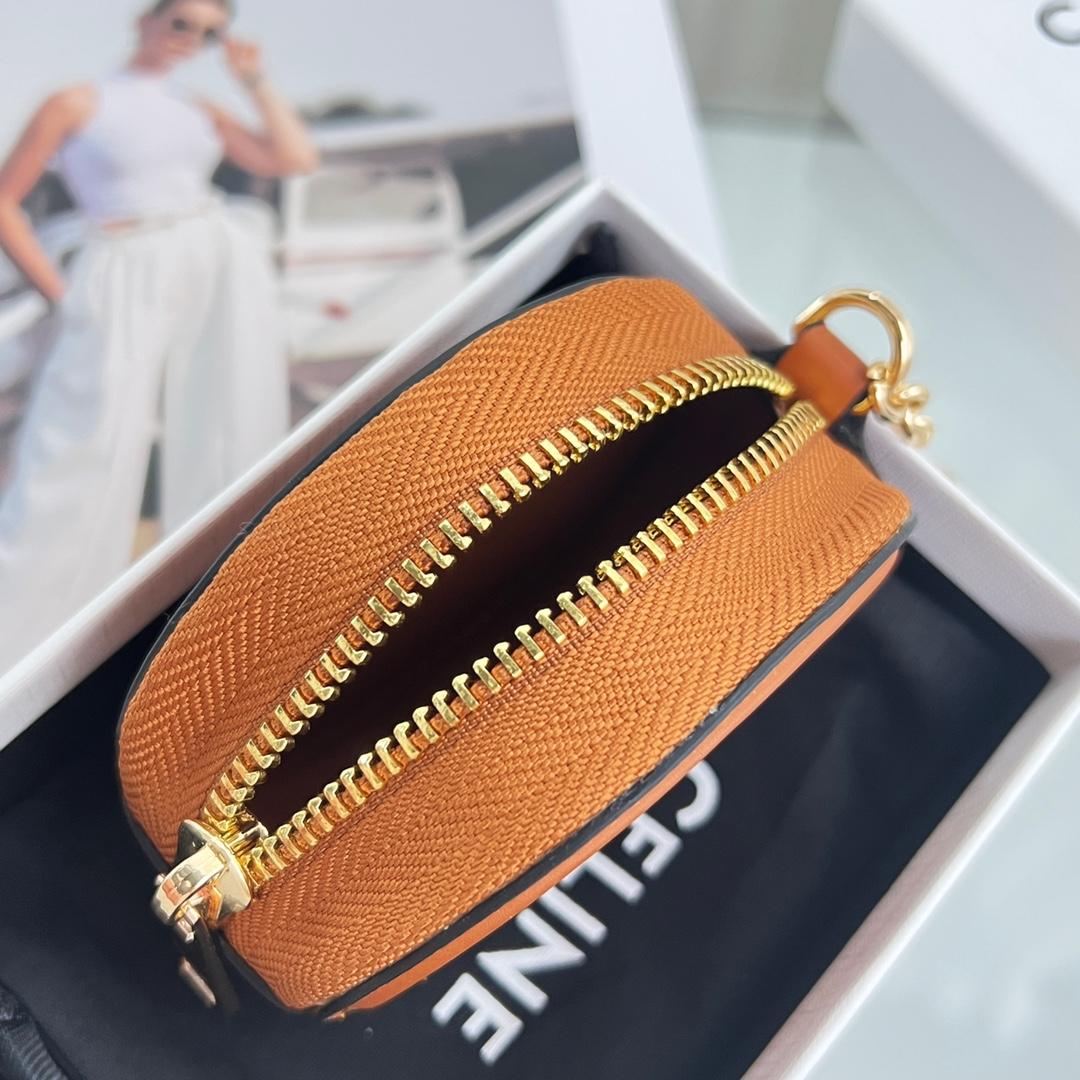 Celine Purse With Hook Cuir Triomphe In Smooth Calfskin  - DopestKickz
