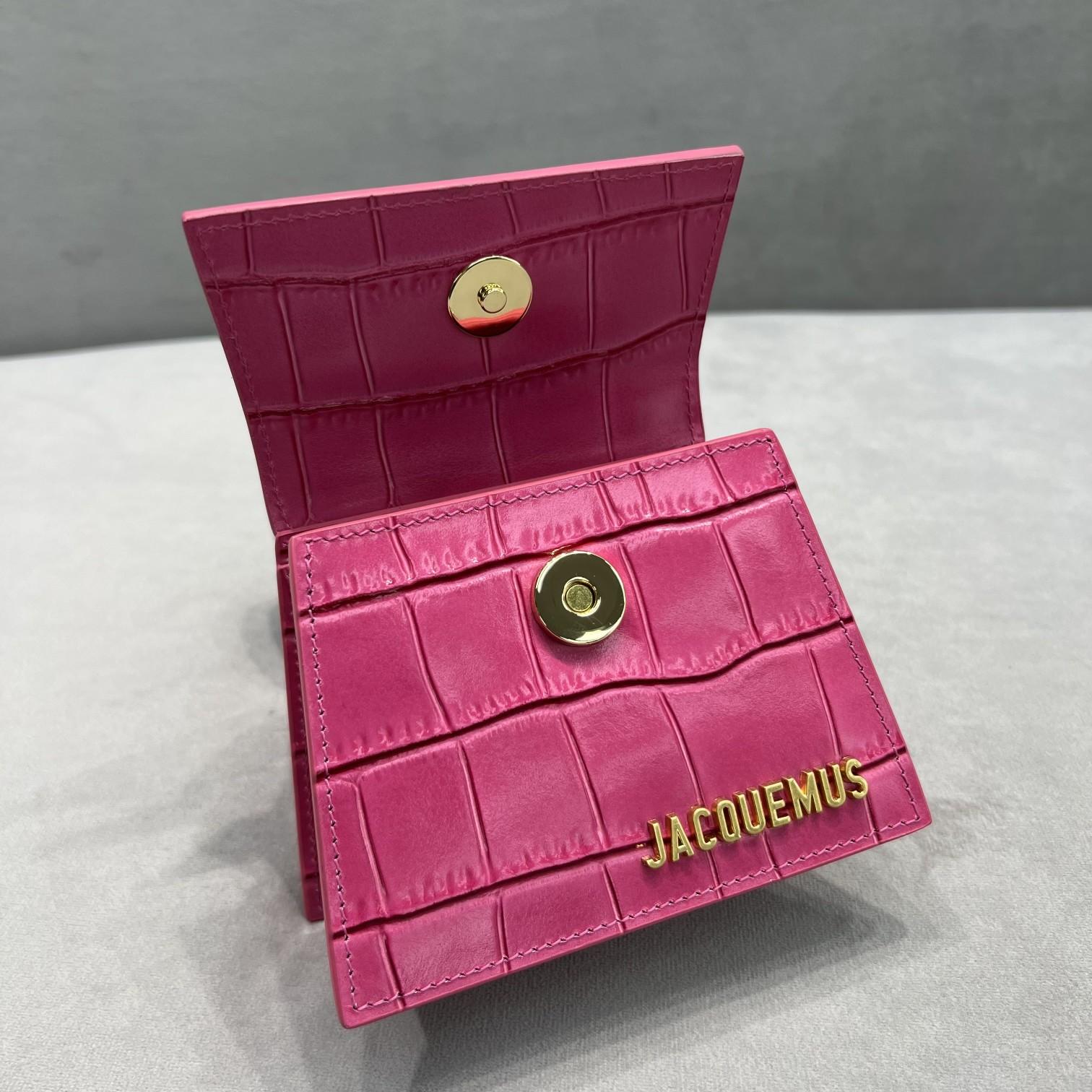 Jacquemus Le Chiquito Signature Mini Handbag(12-8-5cm) - DopestKickz