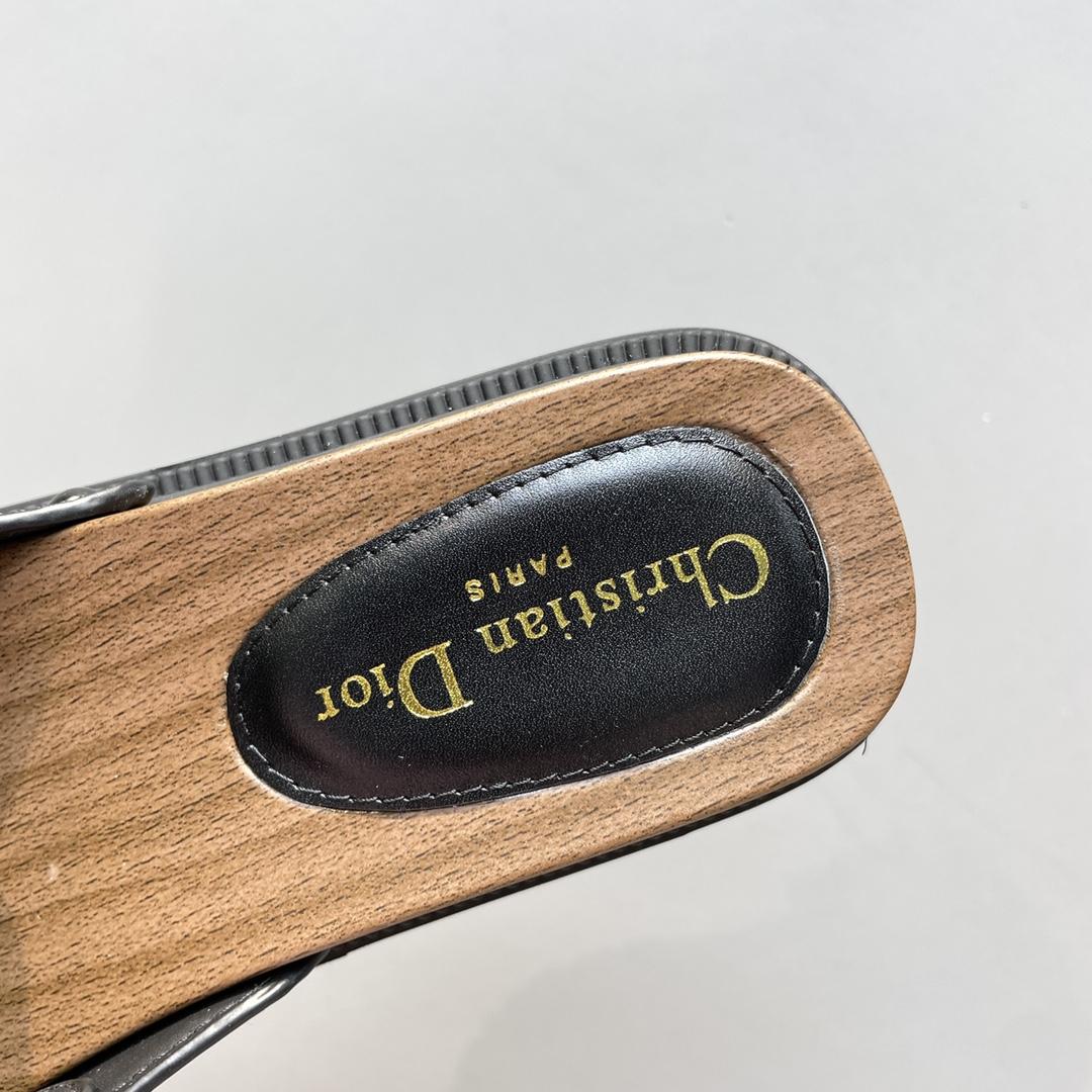 Dior Diorquake Strap Slide - DopestKickz