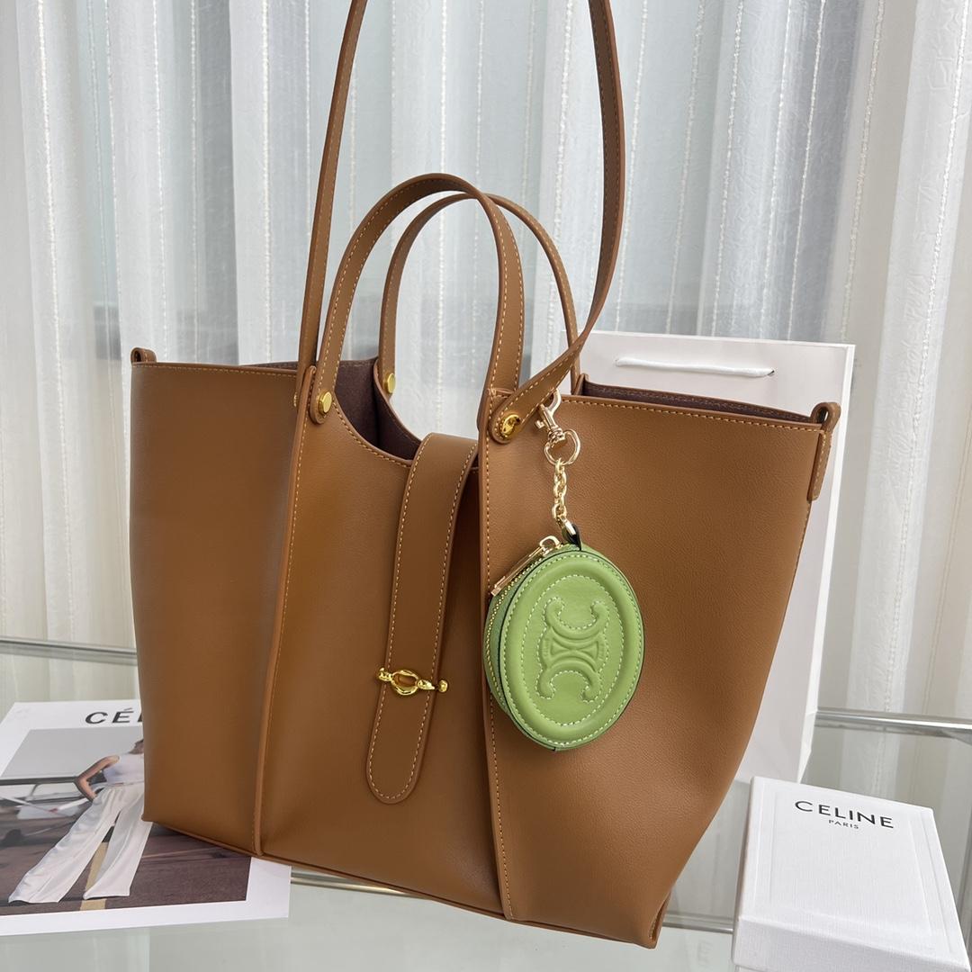 Celine Purse With Hook Cuir Triomphe In Smooth Calfskin  - DopestKickz