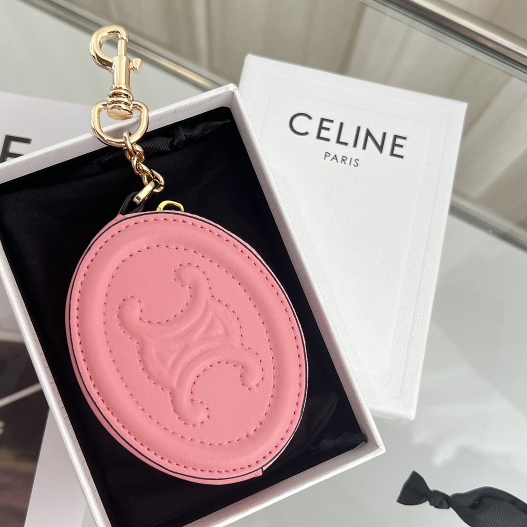 Celine Purse With Hook Cuir Triomphe In Smooth Calfskin  - DopestKickz