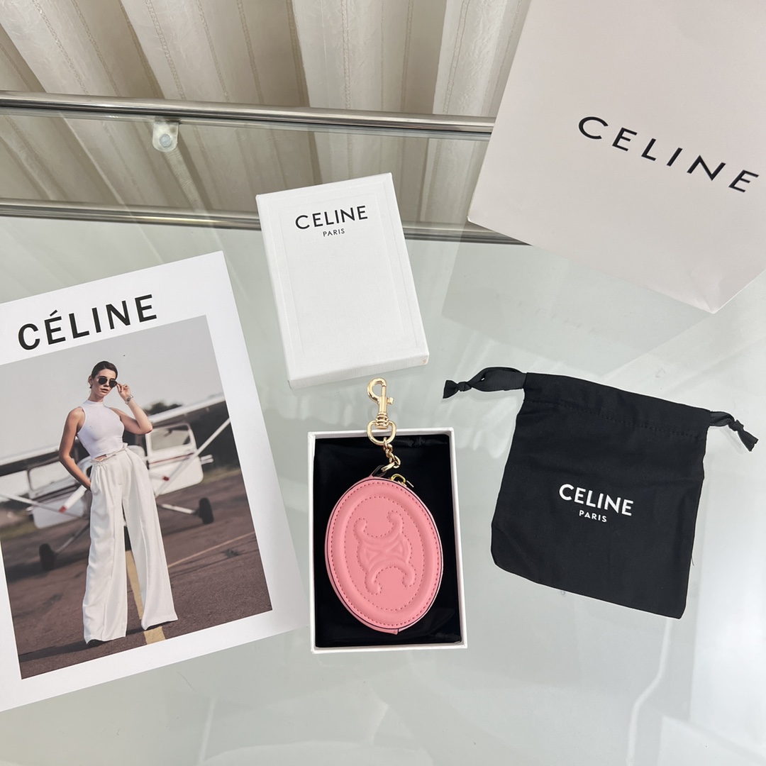 Celine Purse With Hook Cuir Triomphe In Smooth Calfskin  - DopestKickz