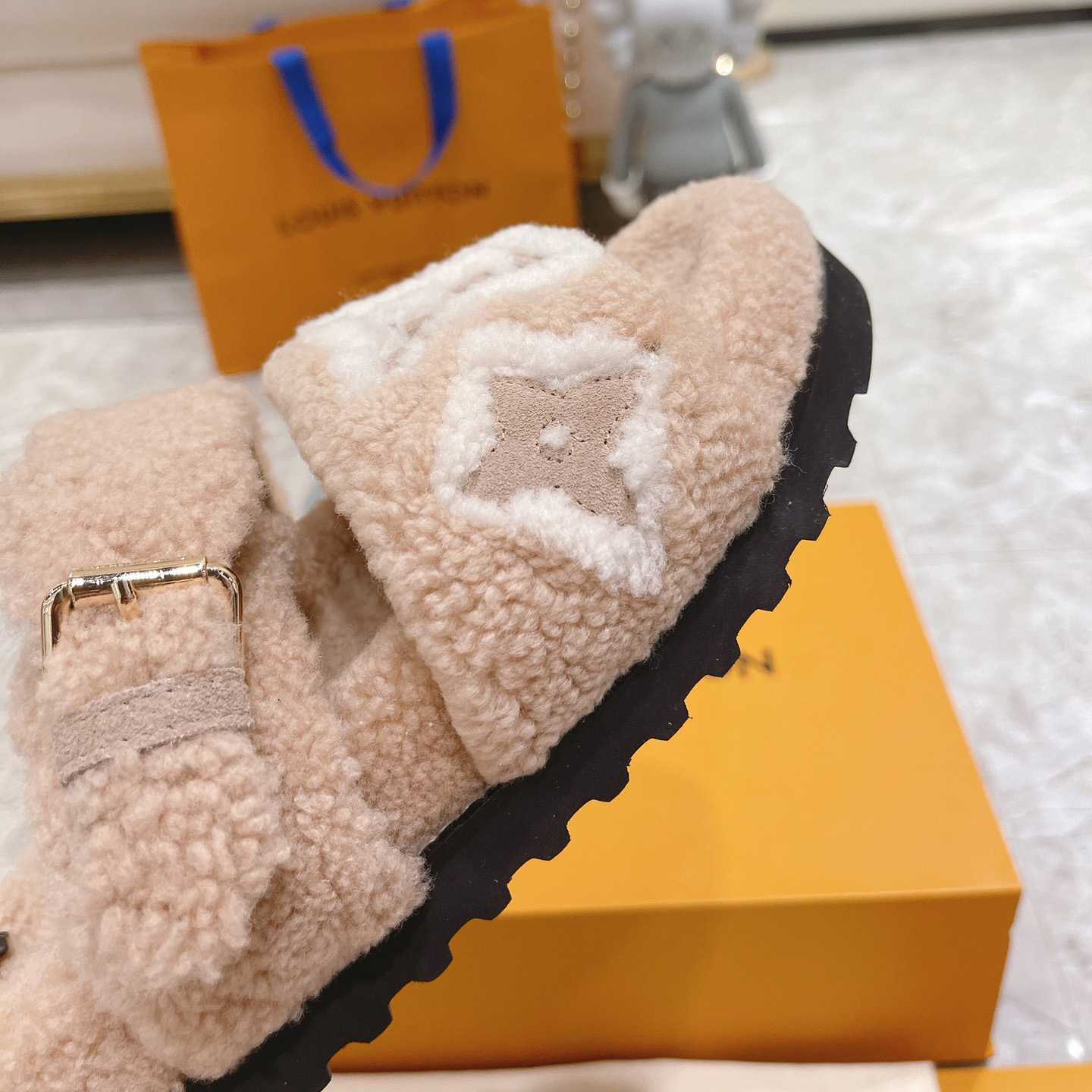 Louis Vuitton  Paseo Flat Comfort Mule - DopestKickz