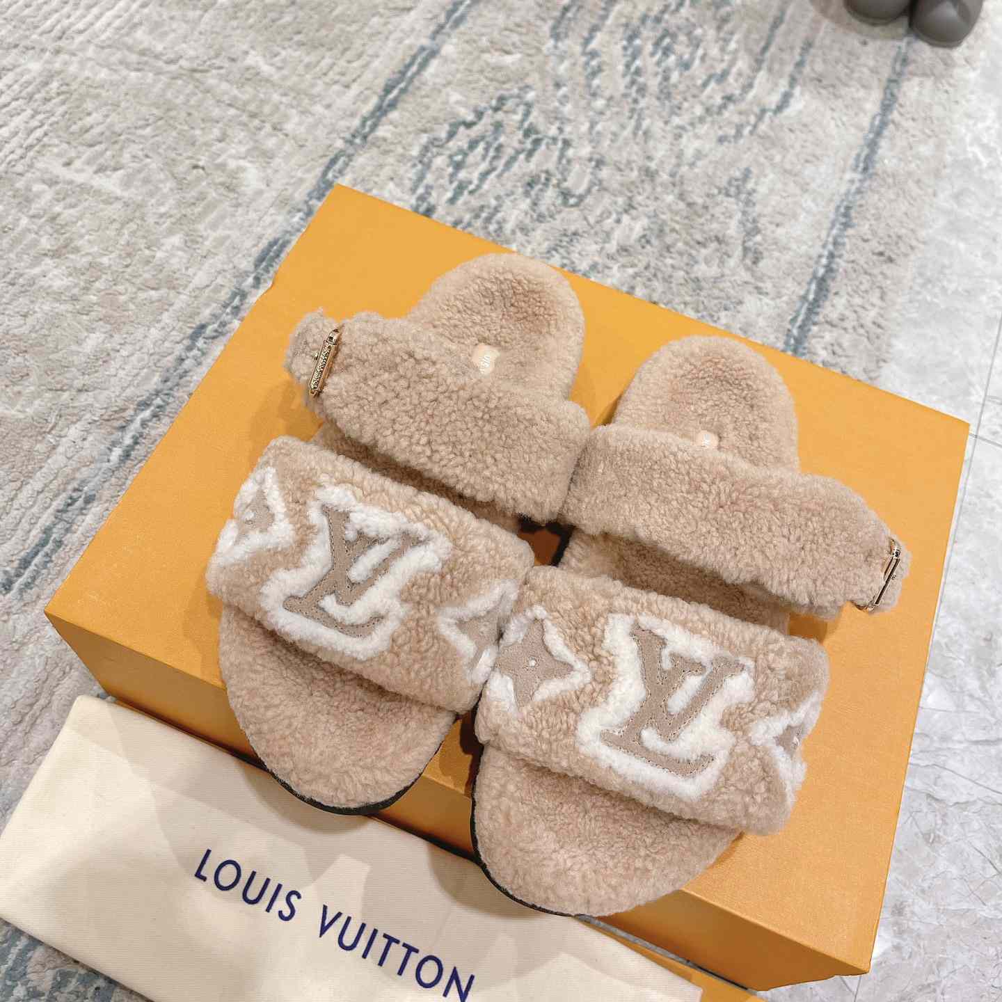 Louis Vuitton  Paseo Flat Comfort Mule - DopestKickz