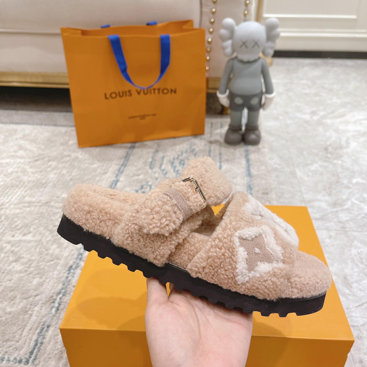 Louis Vuitton  Paseo Flat Comfort Mule - DopestKickz