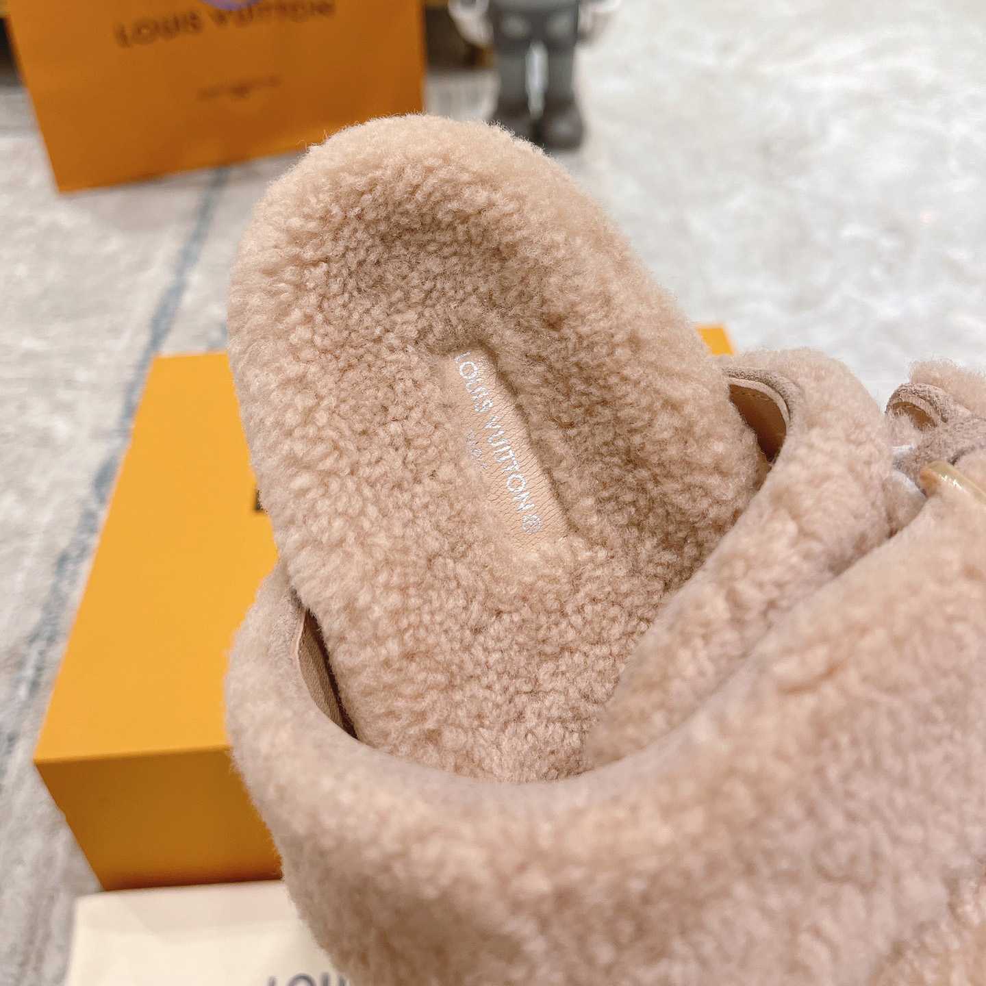 Louis Vuitton  Paseo Flat Comfort Mule - DopestKickz