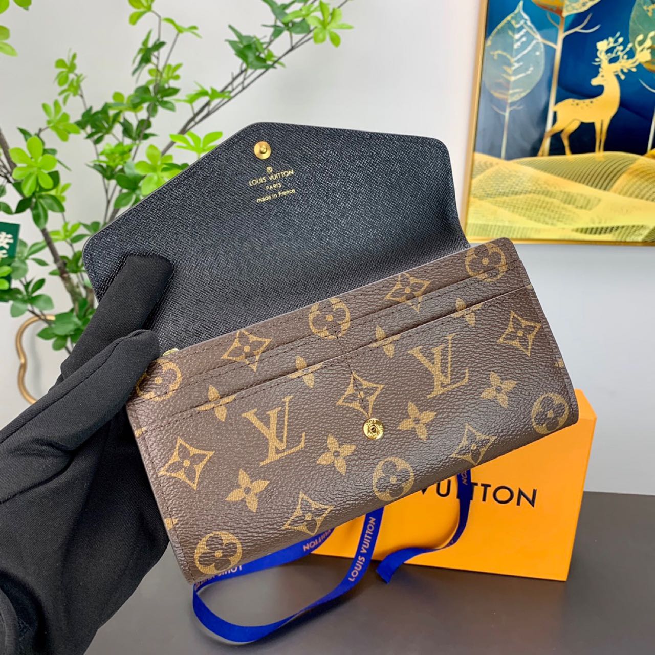 Louis Vuitton  Sarah Wallet (19-10.5-2CM)   M80726 - DopestKickz