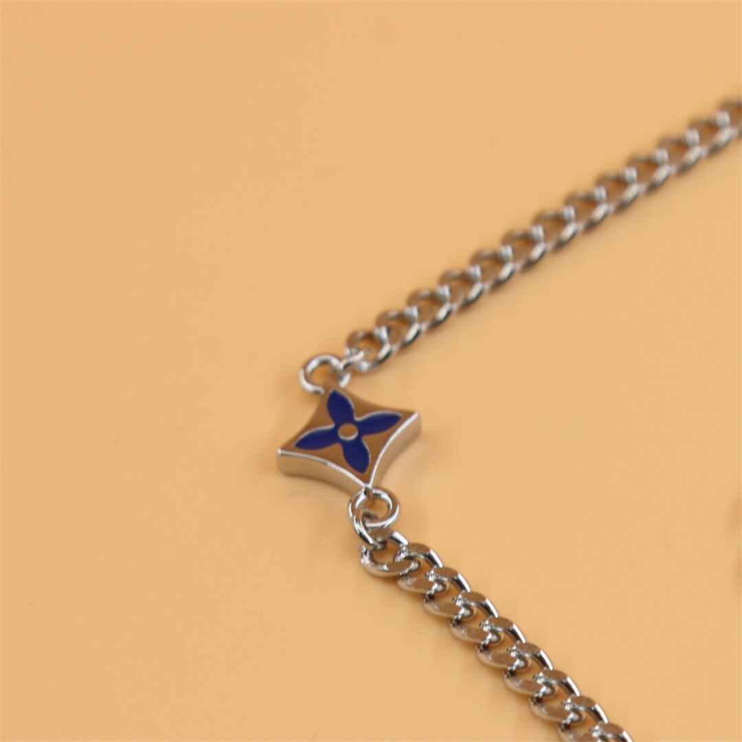 Louis Vuitton LV Sunrise Necklace   M00652 - DopestKickz