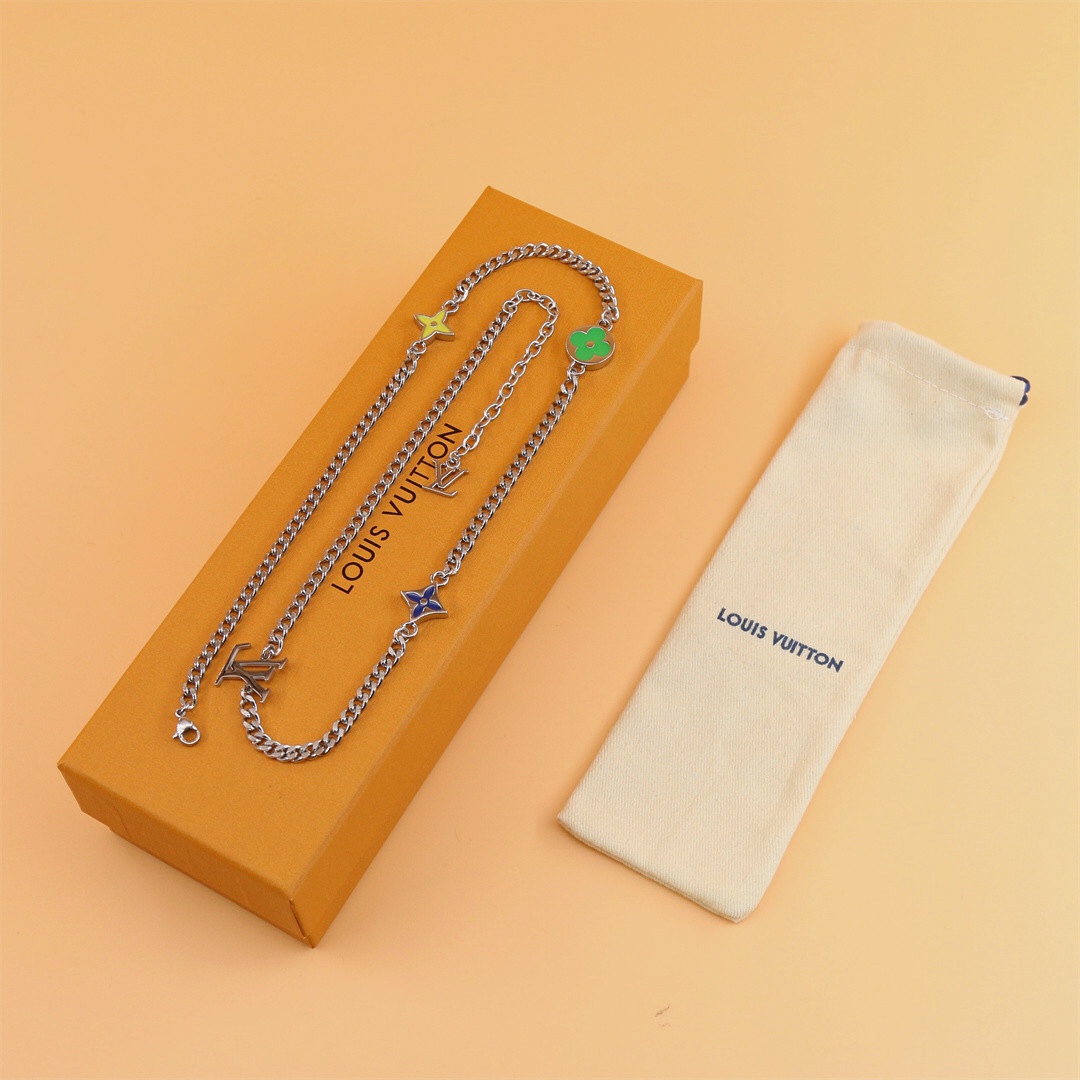 Louis Vuitton LV Sunrise Necklace   M00652 - DopestKickz
