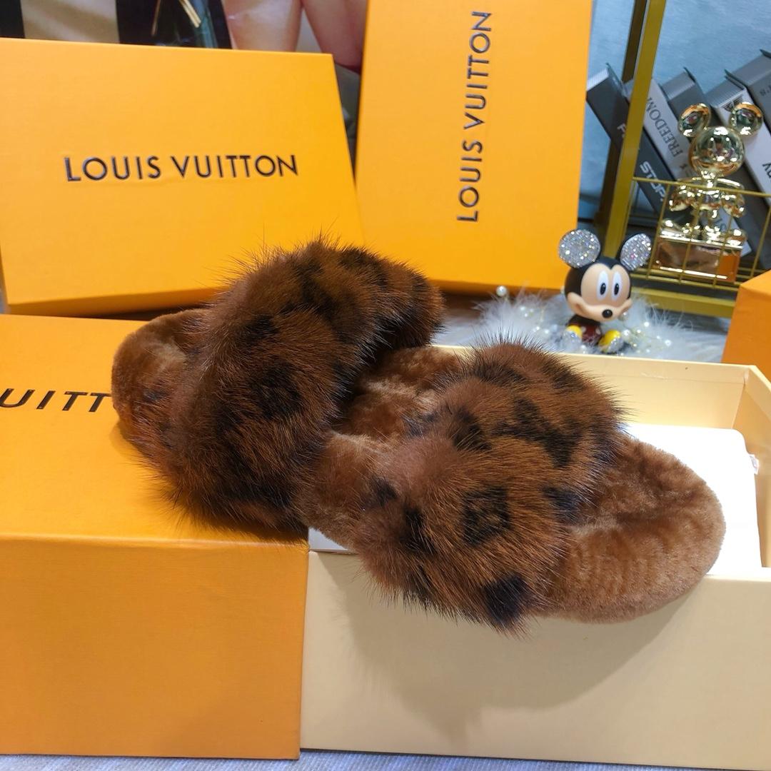 Louis Vuitton Mink Fur Bom Dia Slippers  - DopestKickz