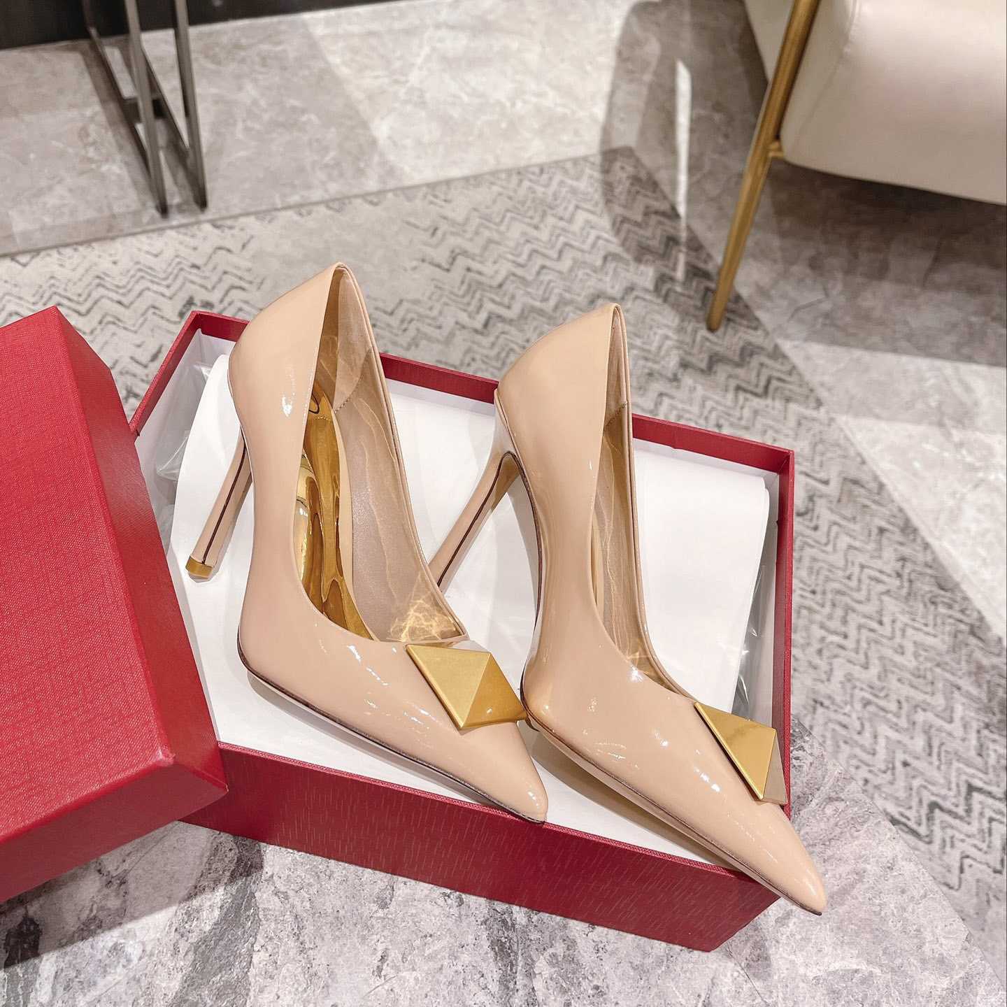 Valenti One Stud Patent Leather Pump 100mm - DopestKickz