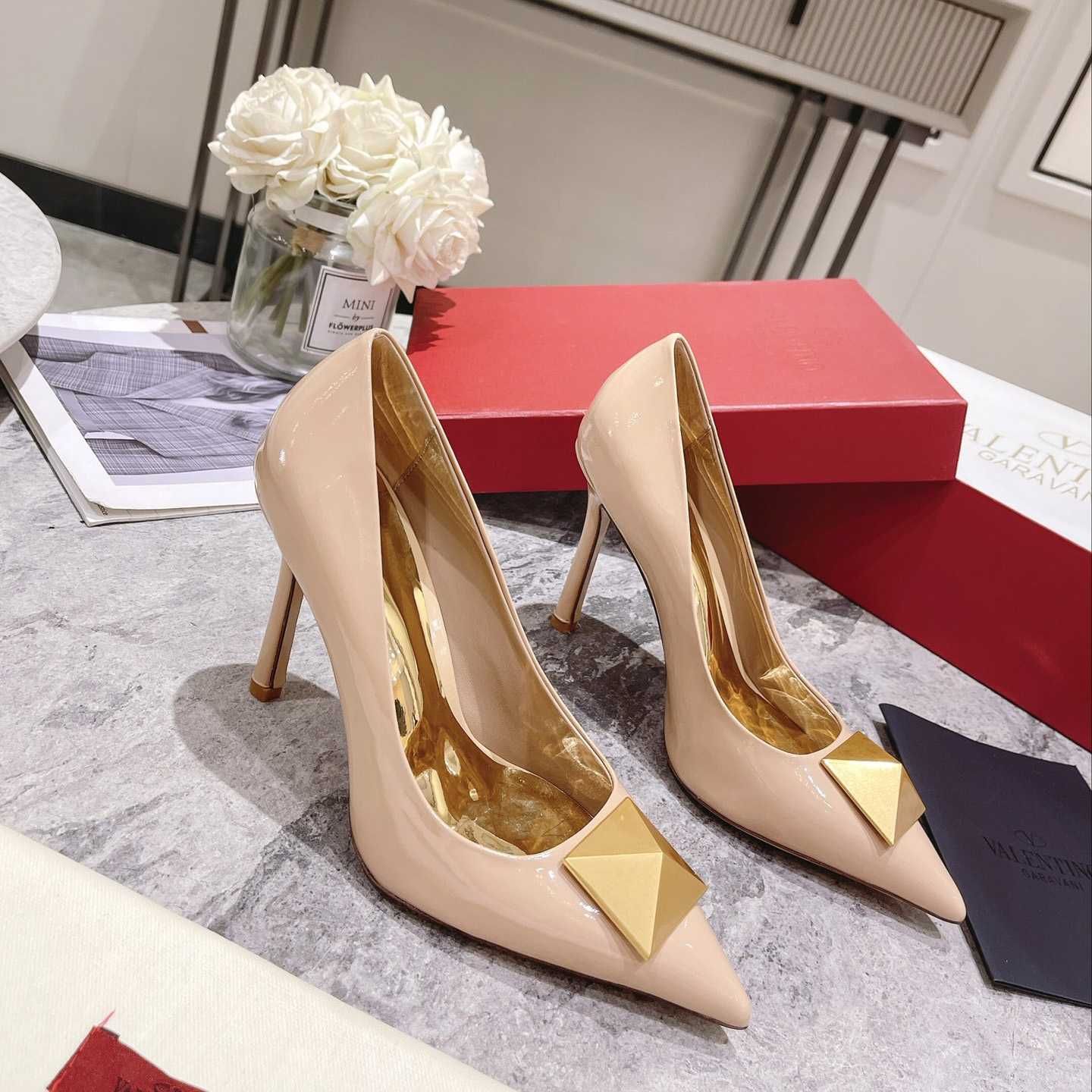 Valenti One Stud Patent Leather Pump 100mm - DopestKickz
