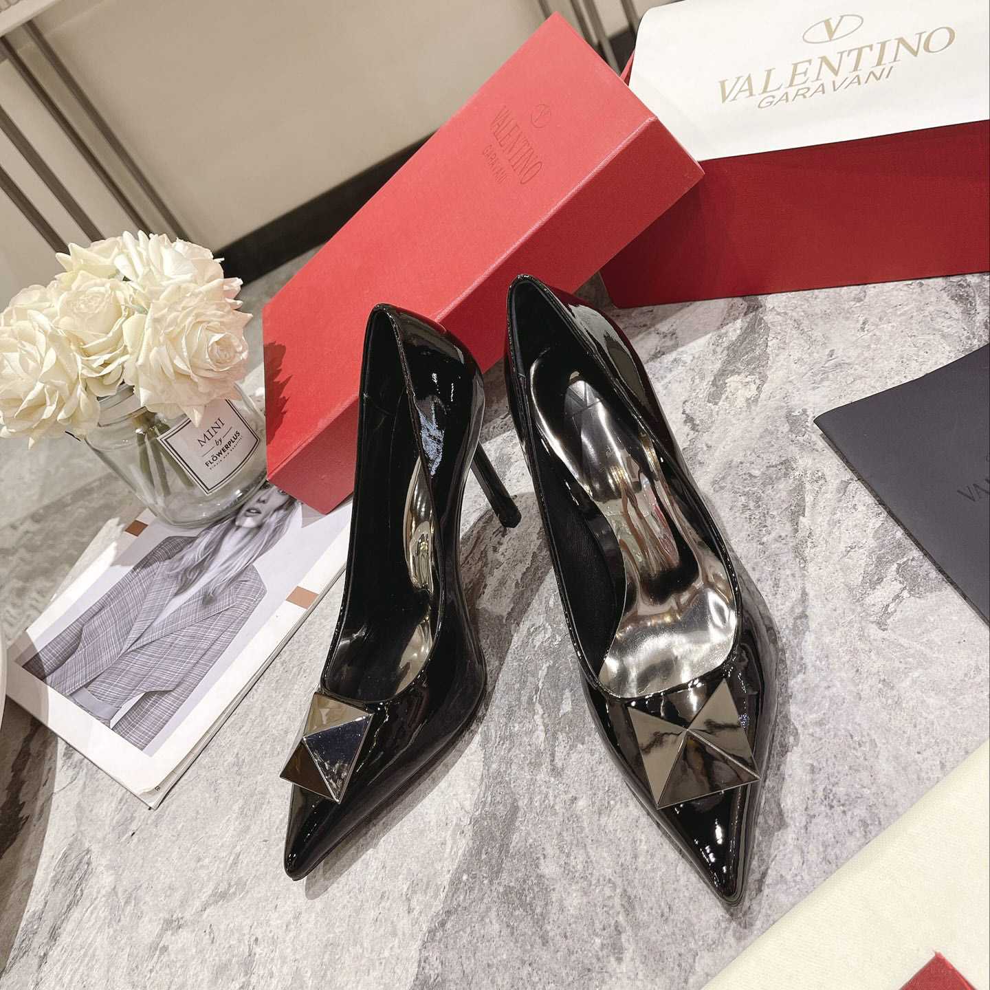 Valenti One Stud Patent Leather Pump 100mm - DopestKickz
