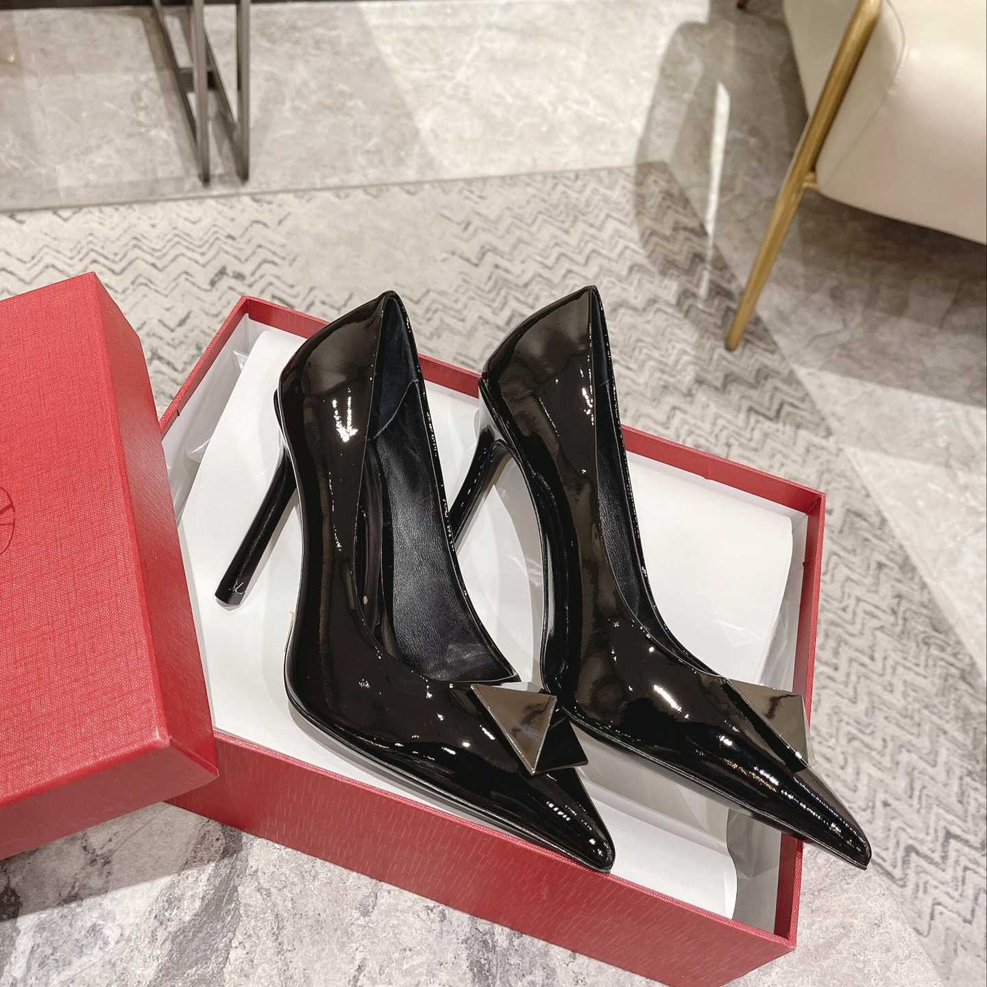 Valenti One Stud Patent Leather Pump 100mm - DopestKickz