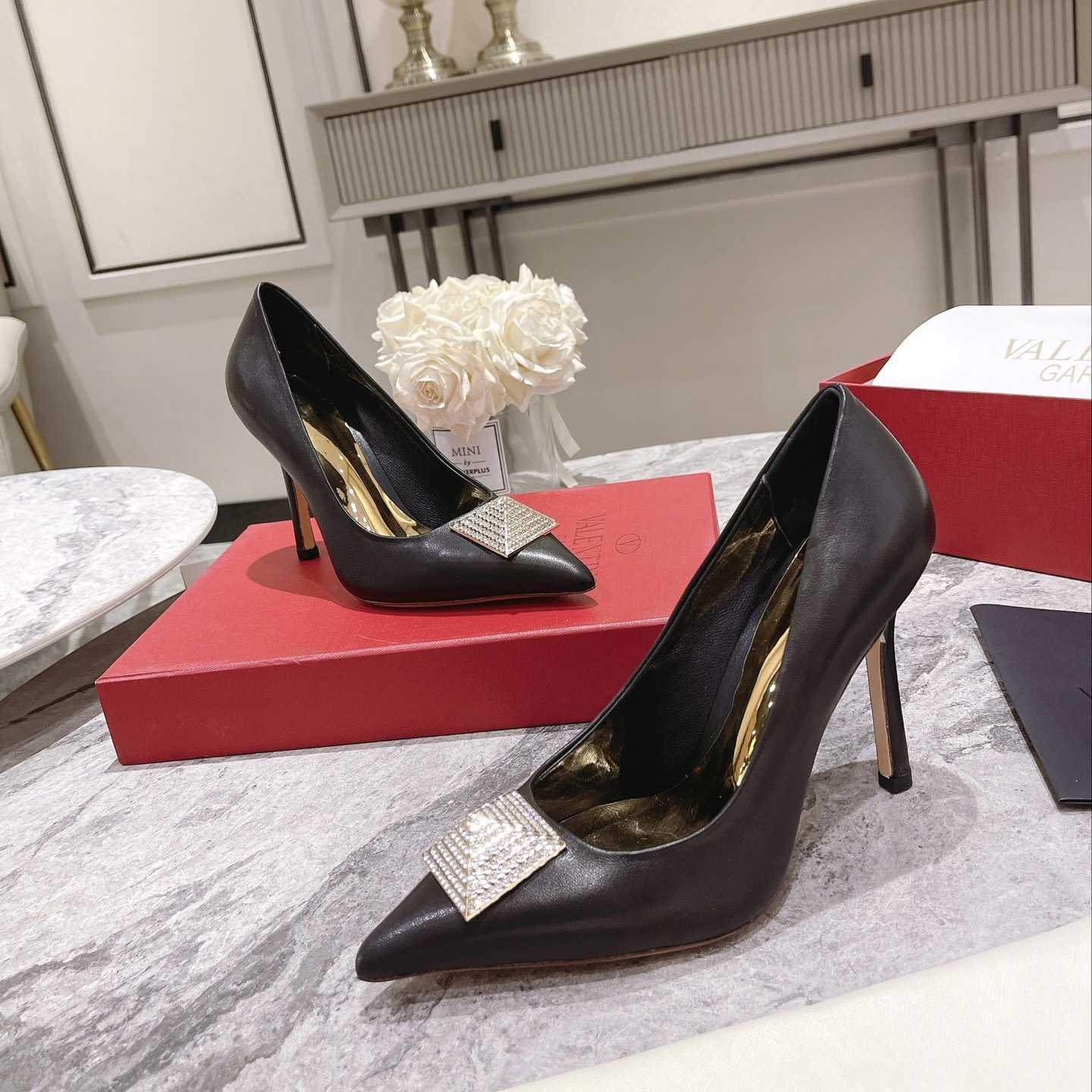 Valenti Garavani One Stud Pump With Crystal  100mm - DopestKickz