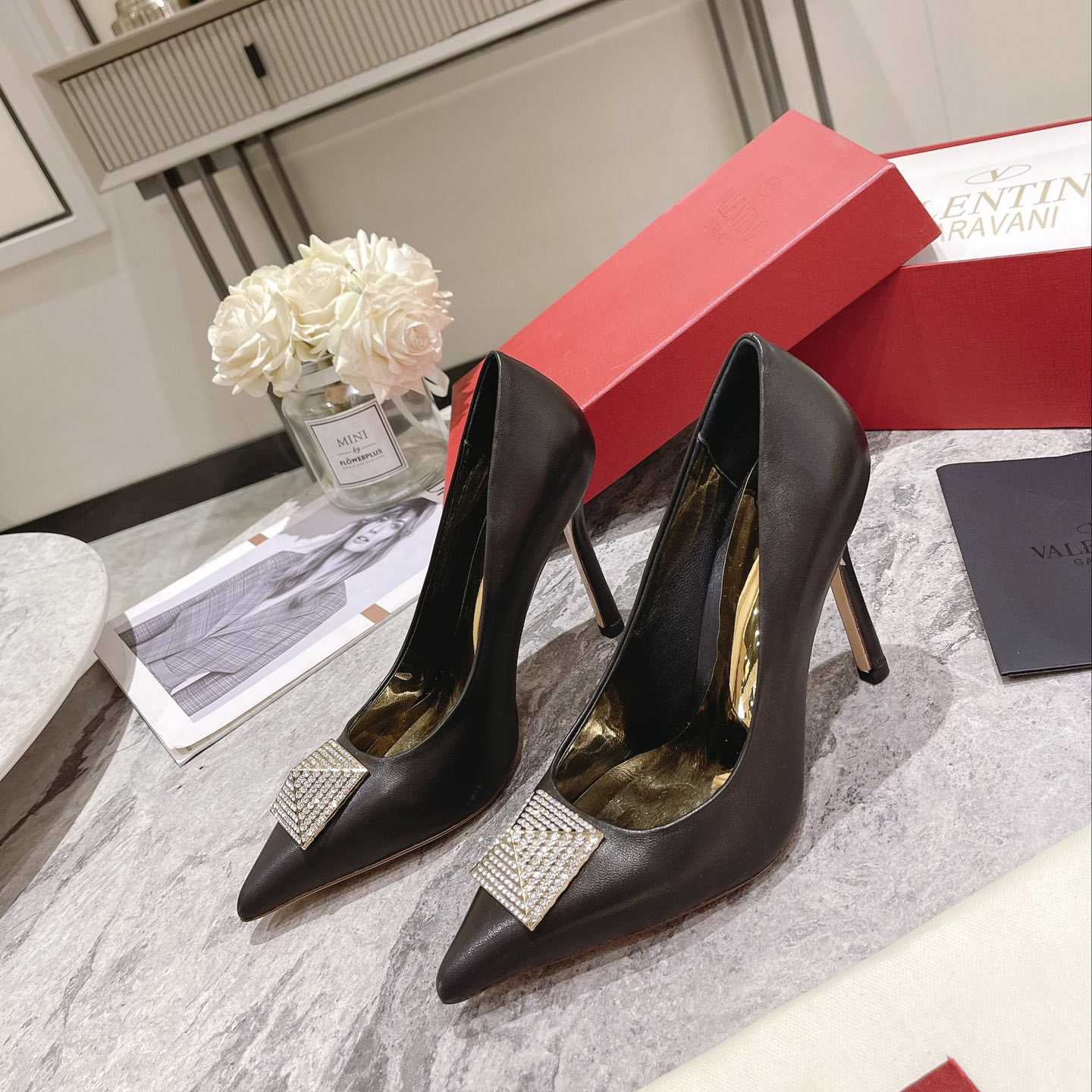 Valenti Garavani One Stud Pump With Crystal  100mm - DopestKickz