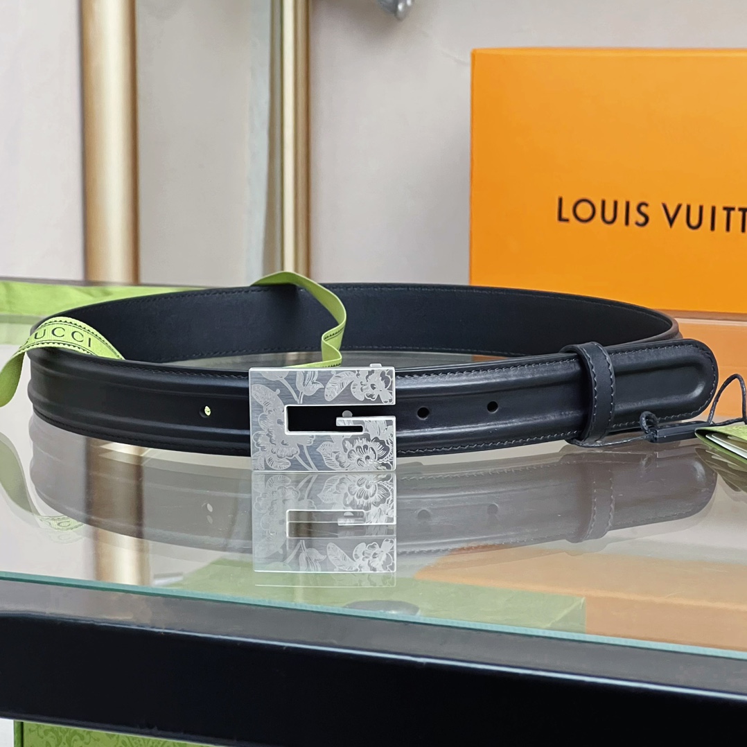 Gucci Thin Belt With Engraved Square G Buckle - DopestKickz