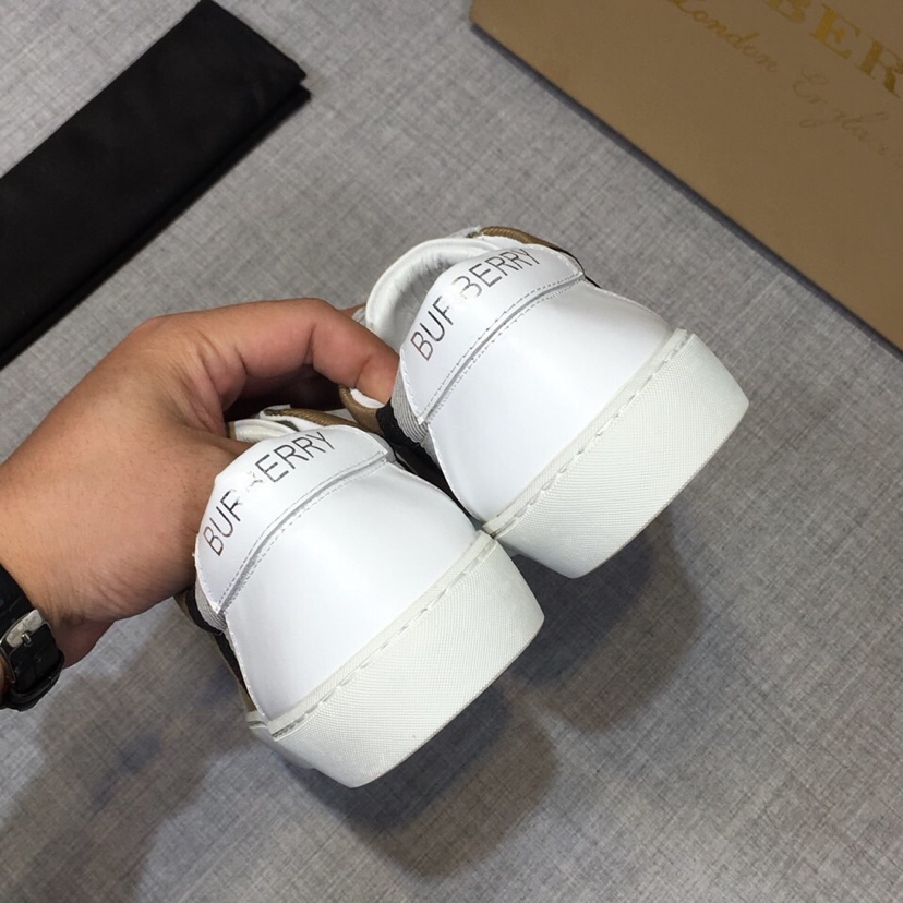 Burberry House Check And Leather Sneakers - DopestKickz
