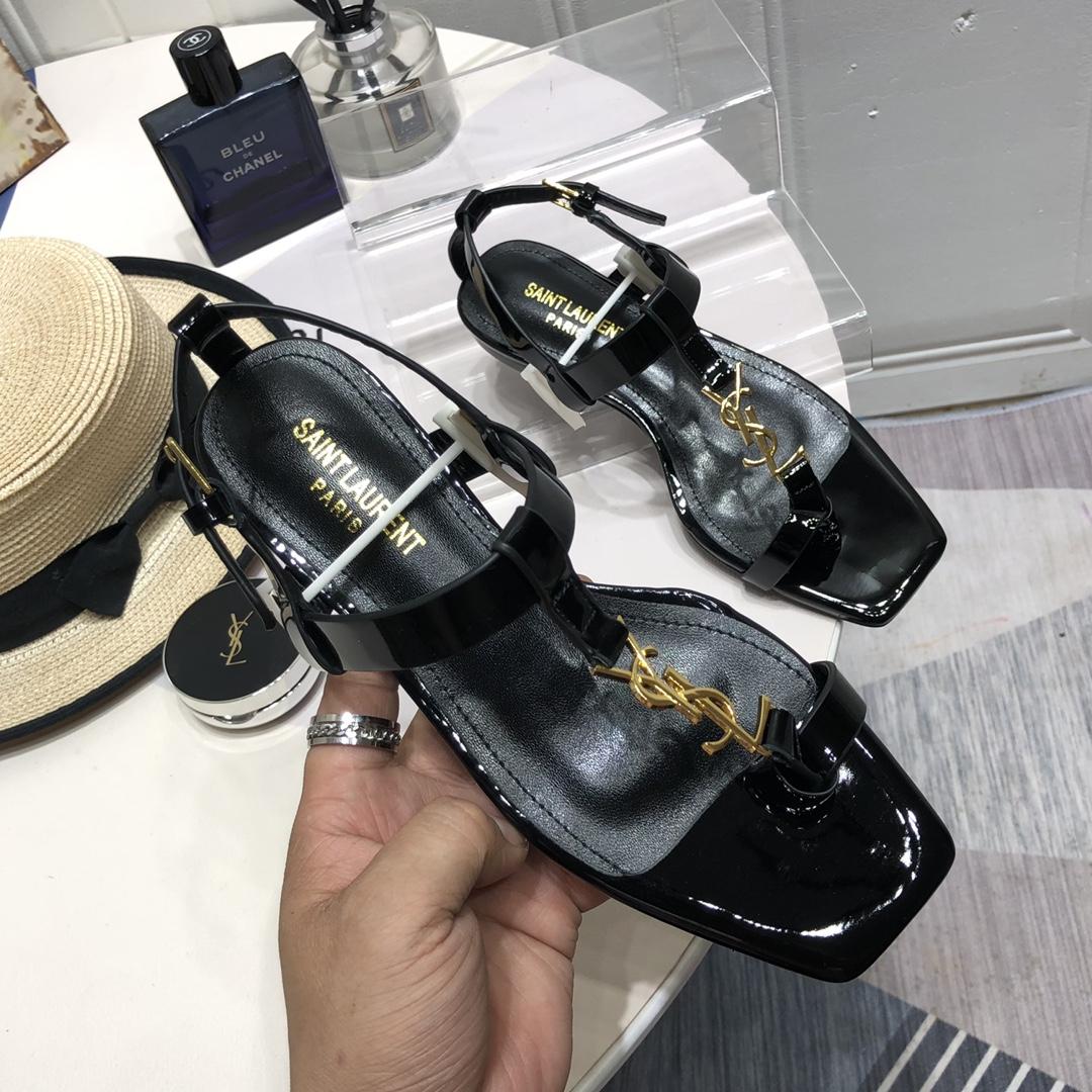 Saint Laurent Cassandra Flat Sandals In Patent Leather With Gold-Tone Monogram - DopestKickz