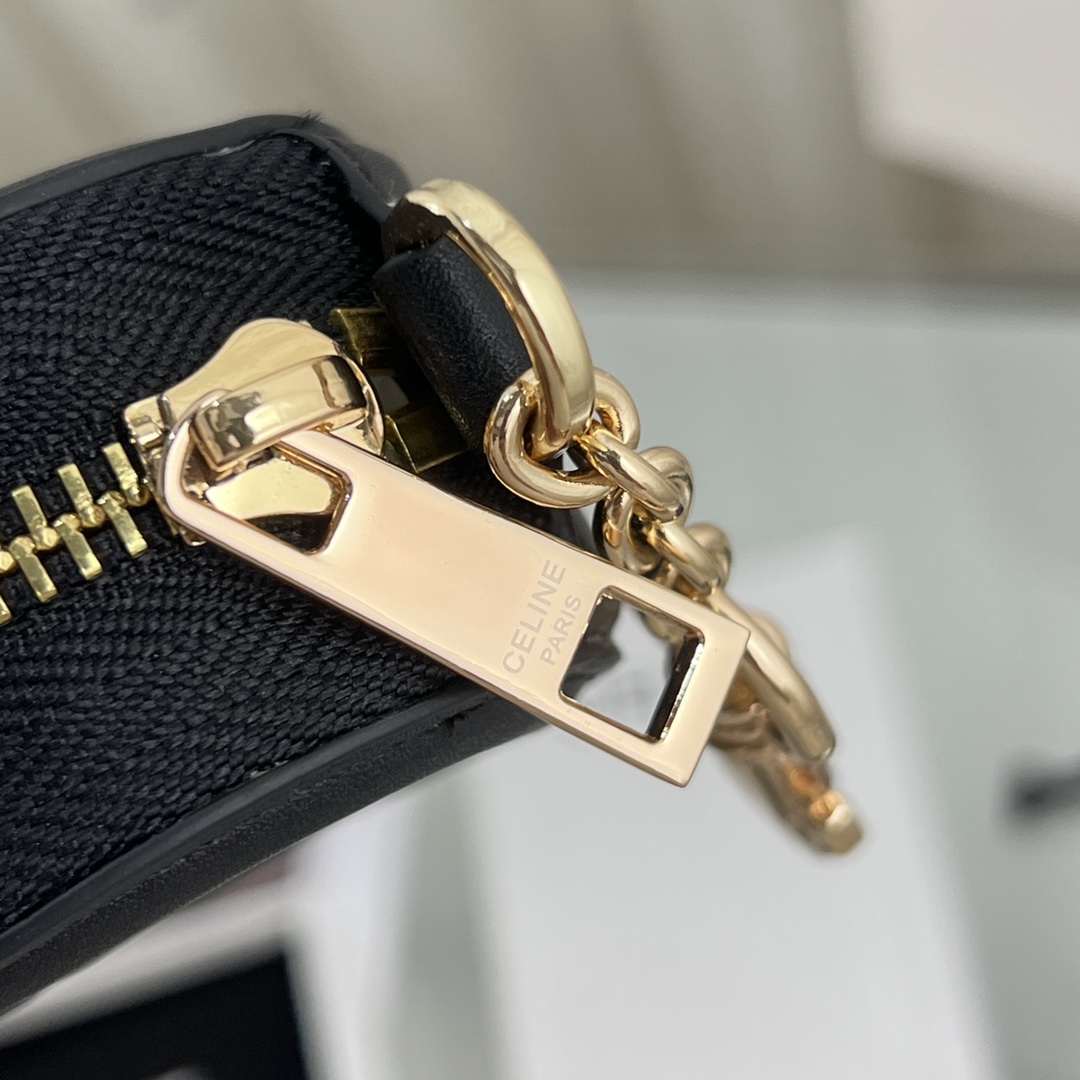 Celine Purse With Hook Cuir Triomphe In Smooth Calfskin  - DopestKickz