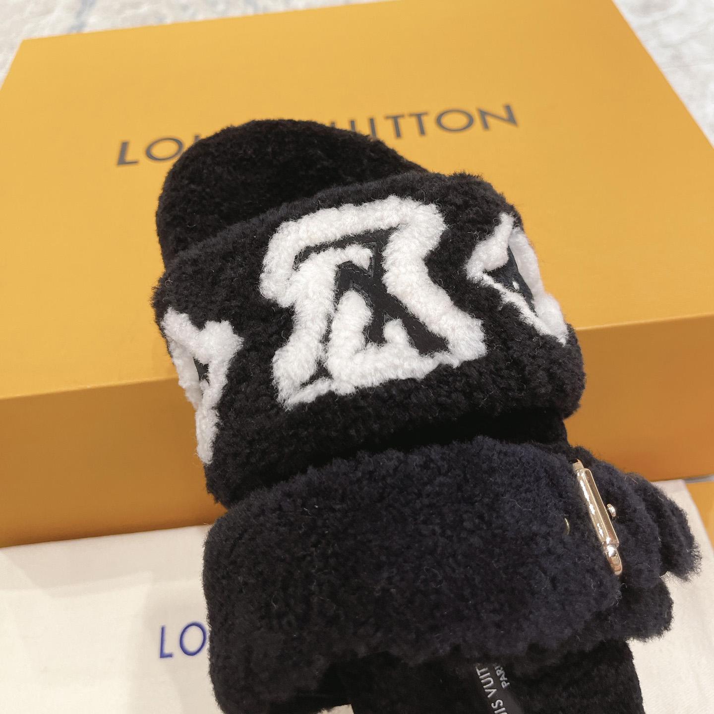 Louis Vuitton  Paseo Flat Comfort Mule     1AACR8 - DopestKickz