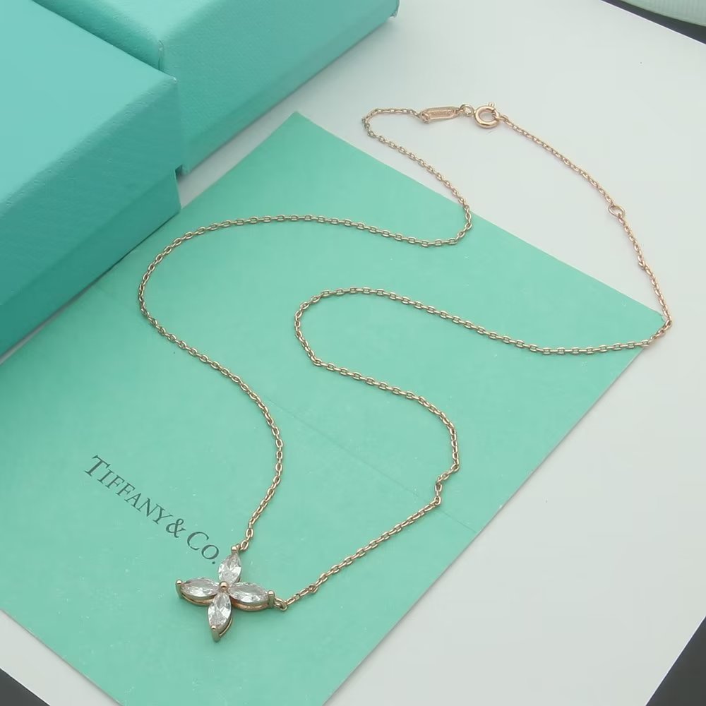 Tiffany&CO Pendant - DopestKickz