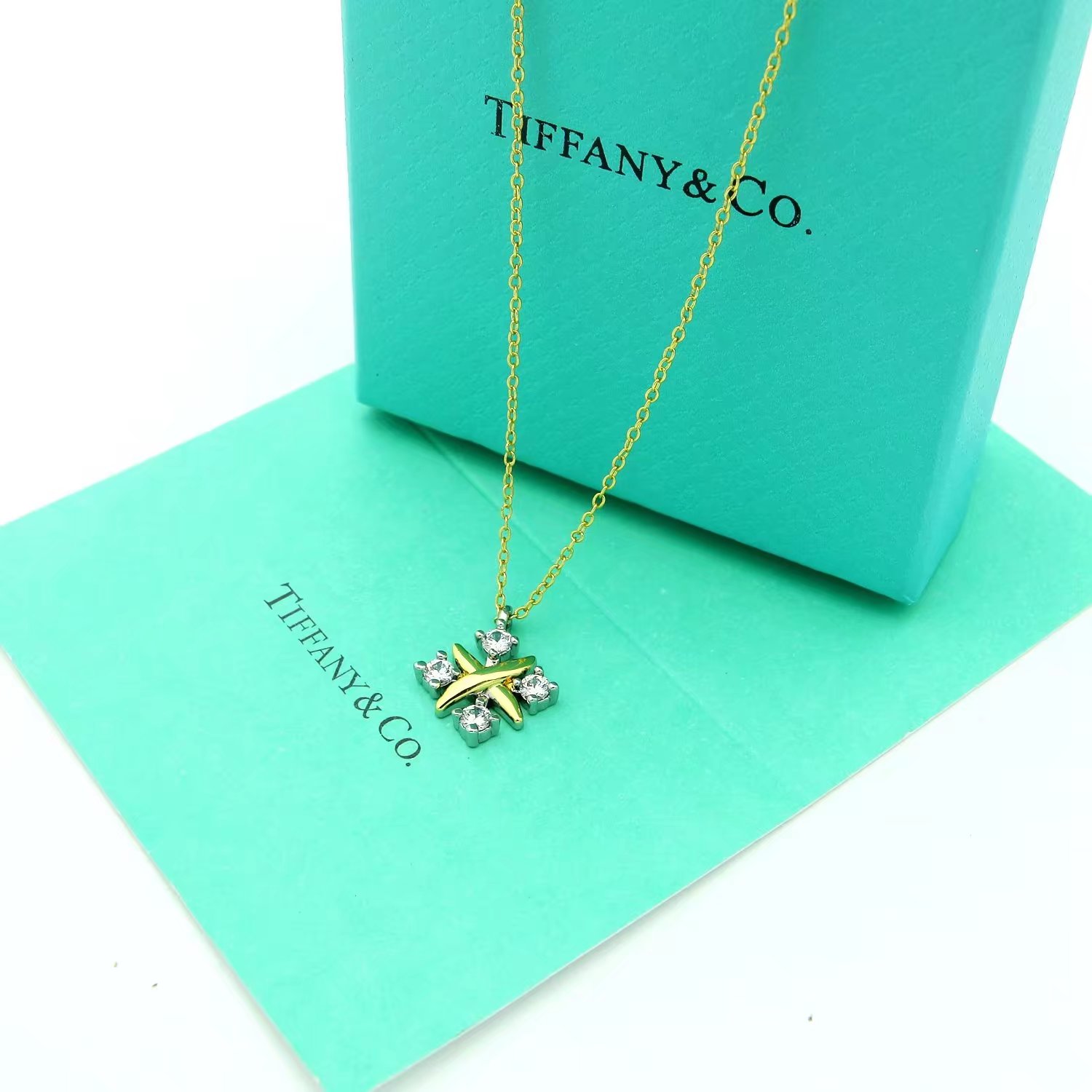 Tiffany&CO Lynn Pendant - DopestKickz