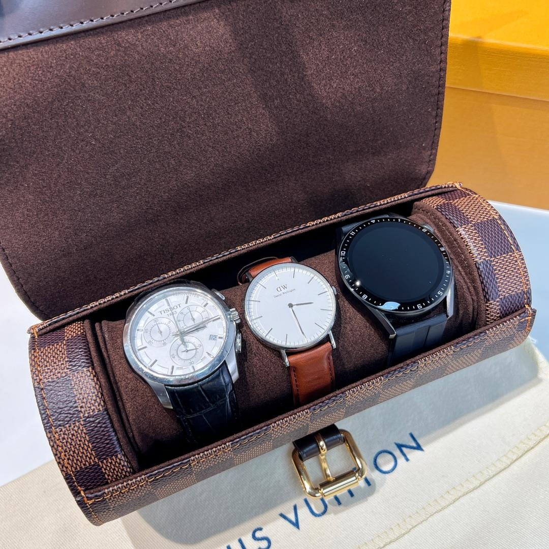Louis Vuitton  3 Watch Case    - DopestKickz